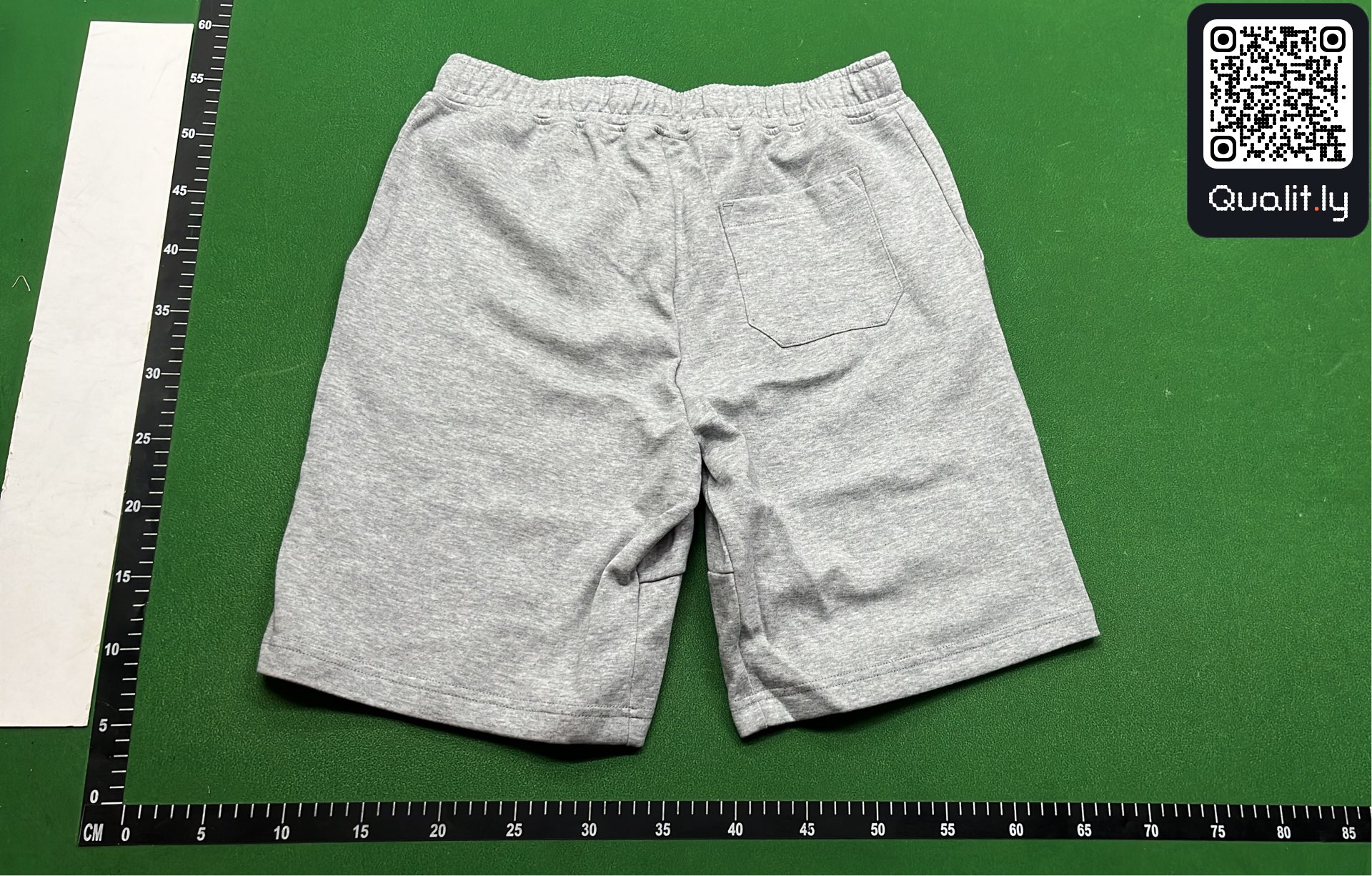 短裤 QC 照片 3 / 12