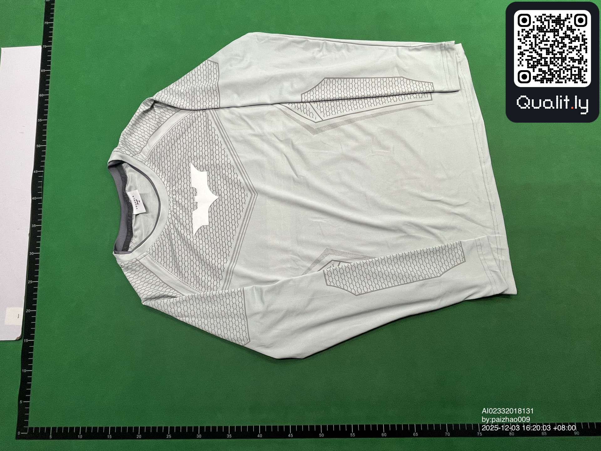 T-shirt — QC-foto 3 van 4