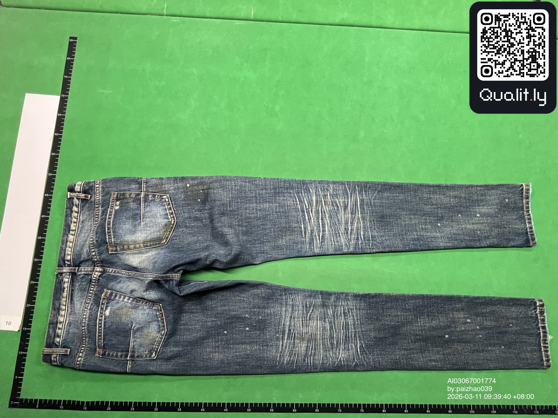 Jeans — QC-foto 2 van 42