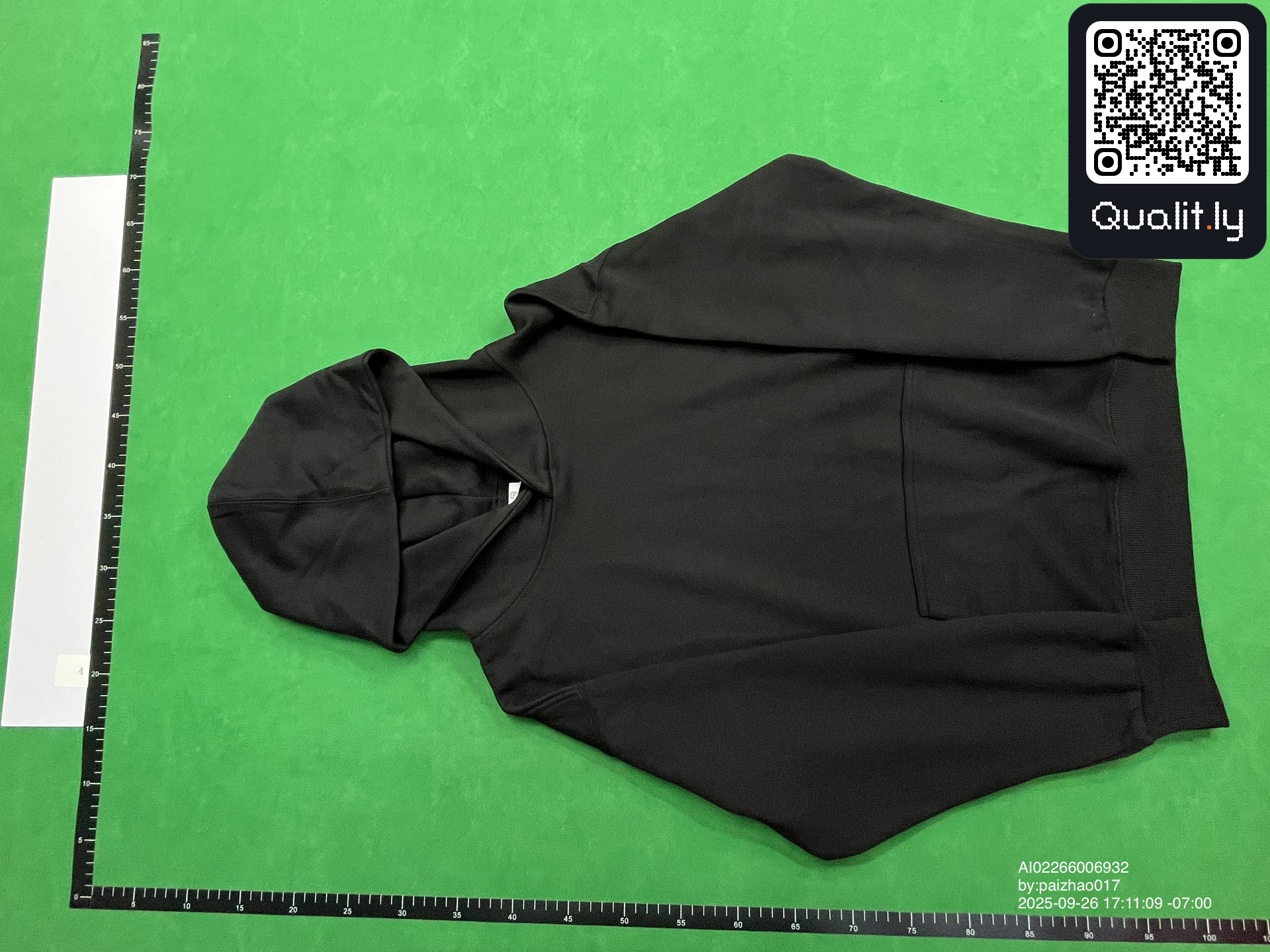 Sudadera con capucha — foto QC 3 de 10