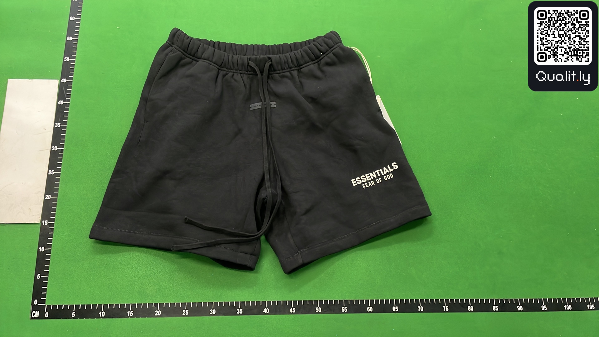 Shorts QC photo 2 of 112