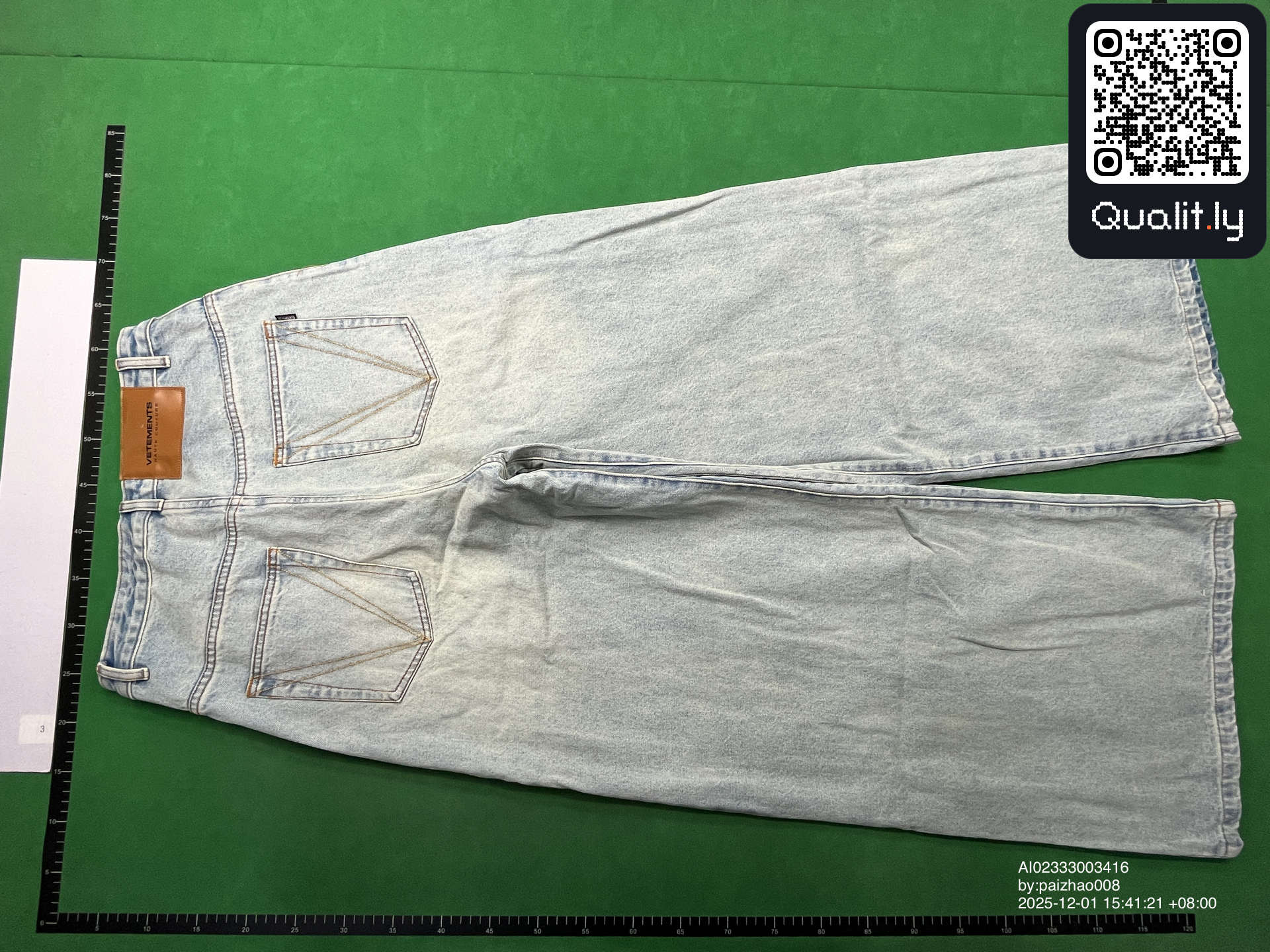 Jeans — QC-Foto 2 von 30