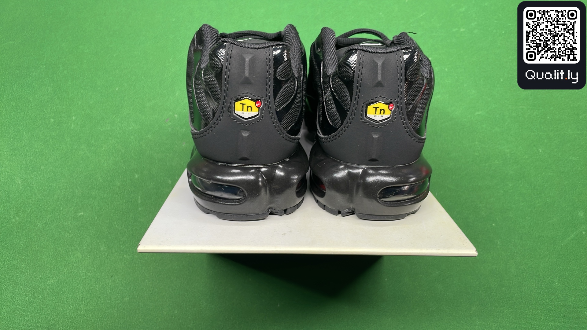 Sneakersy — zdjęcie QC 3 z 18