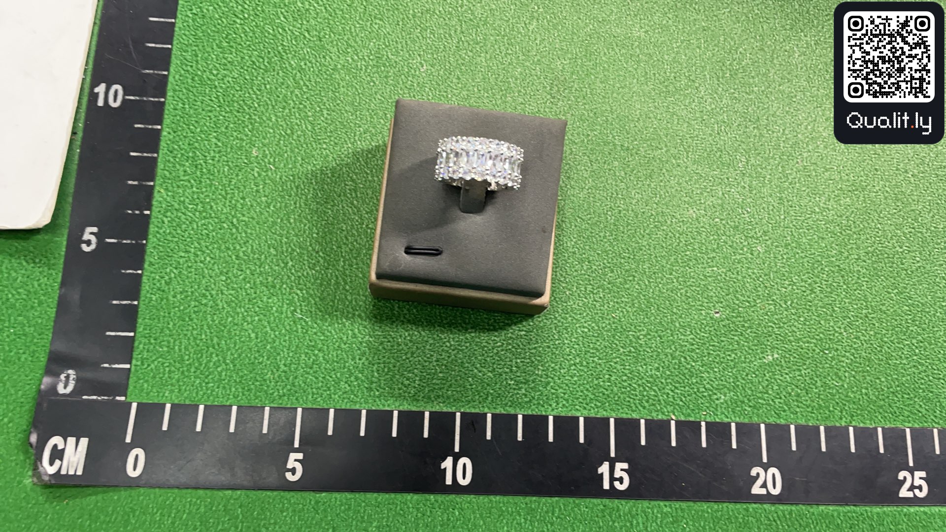 Jewelry QC photo 1 of 3