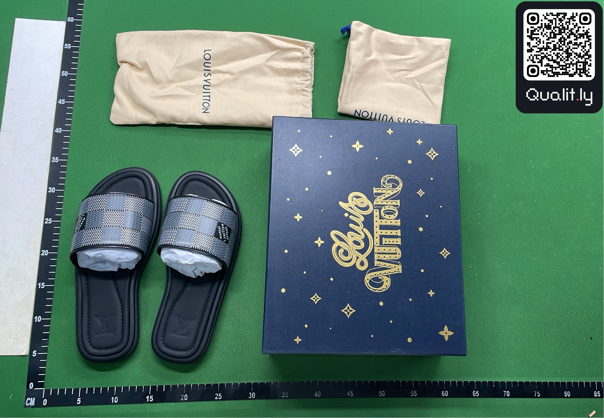 Slides QC photo 1 of 5