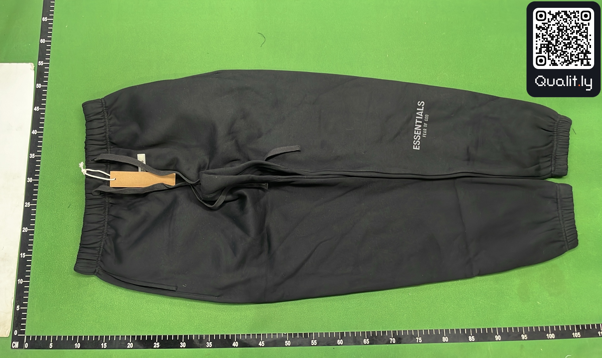 Hoodie — QC-Foto 2 von 20