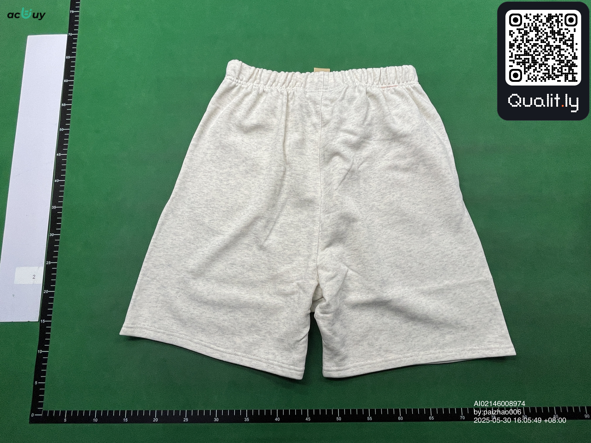 Shorts QC photo 2 of 54