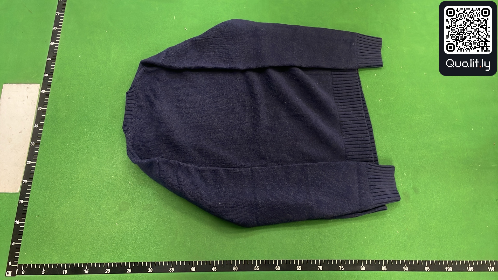 Sweater QC photo 3 of 4