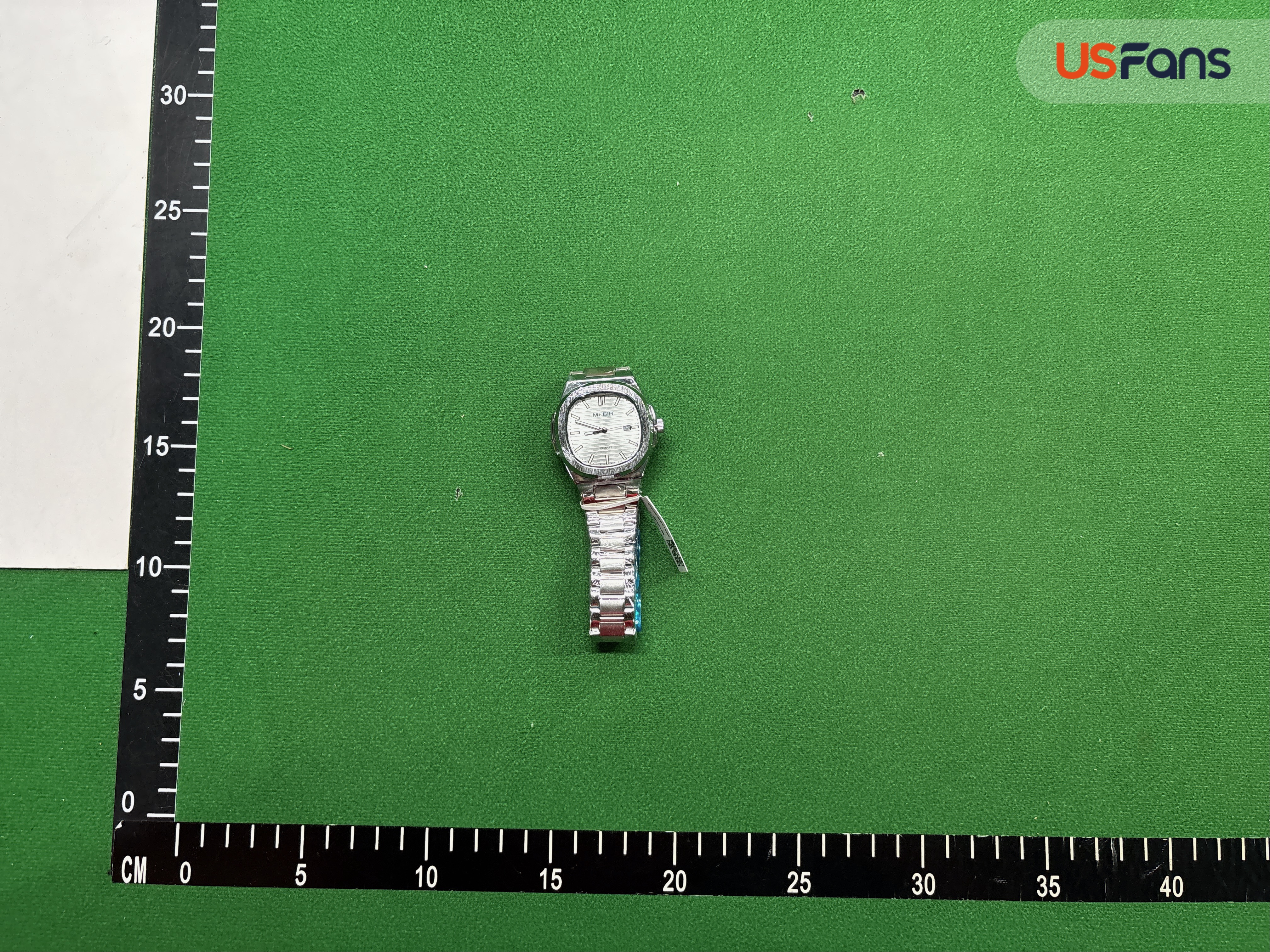 Montre — photo QC 3 sur 3