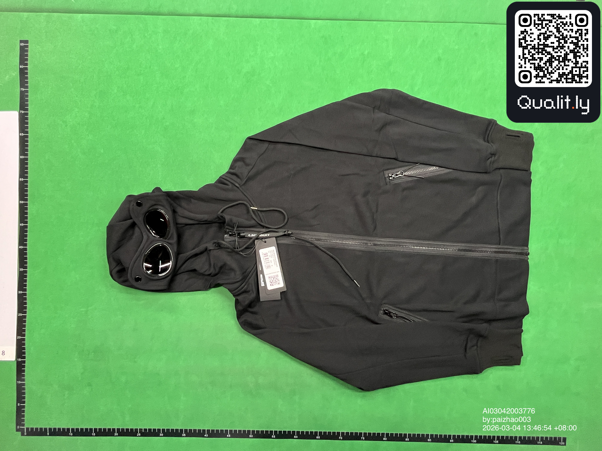 Jacket QC photo 3 of 82