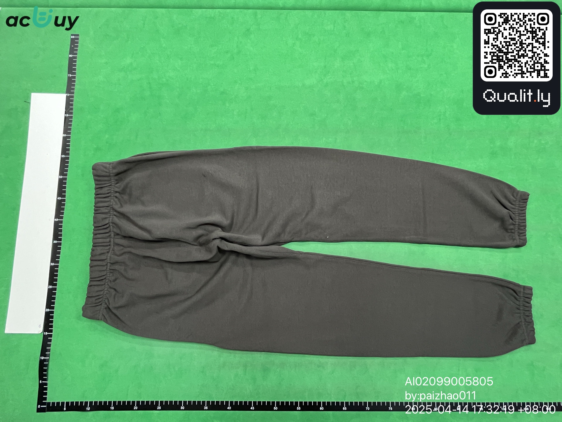 Byxor — QC-foto 2 av 24