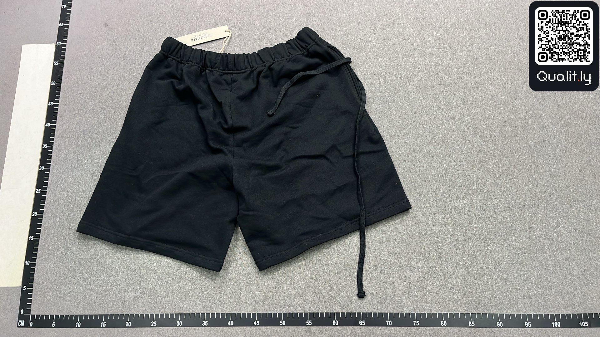 Shorts QC photo 3 of 8