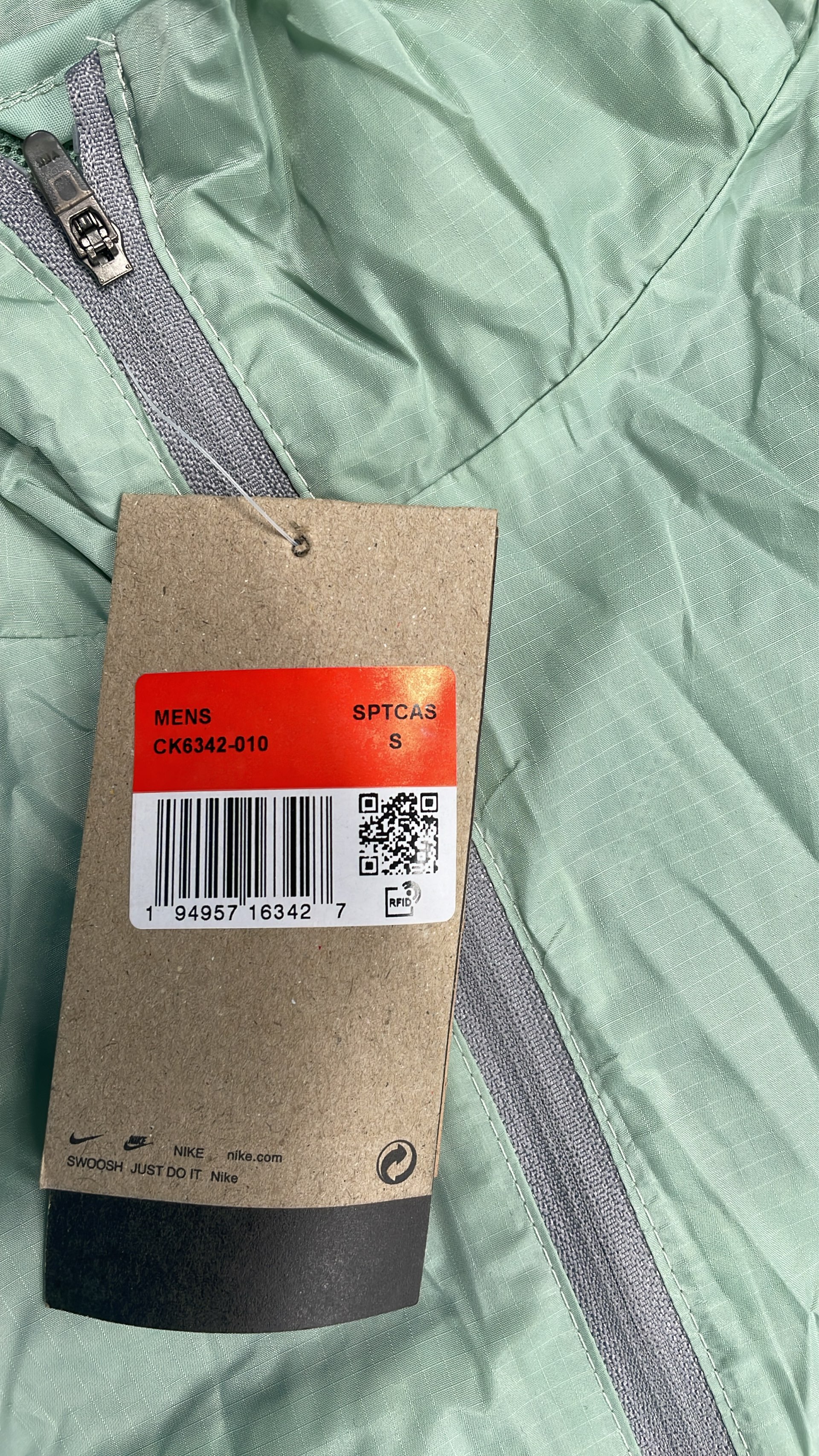 Jacket QC photo 1 of 12