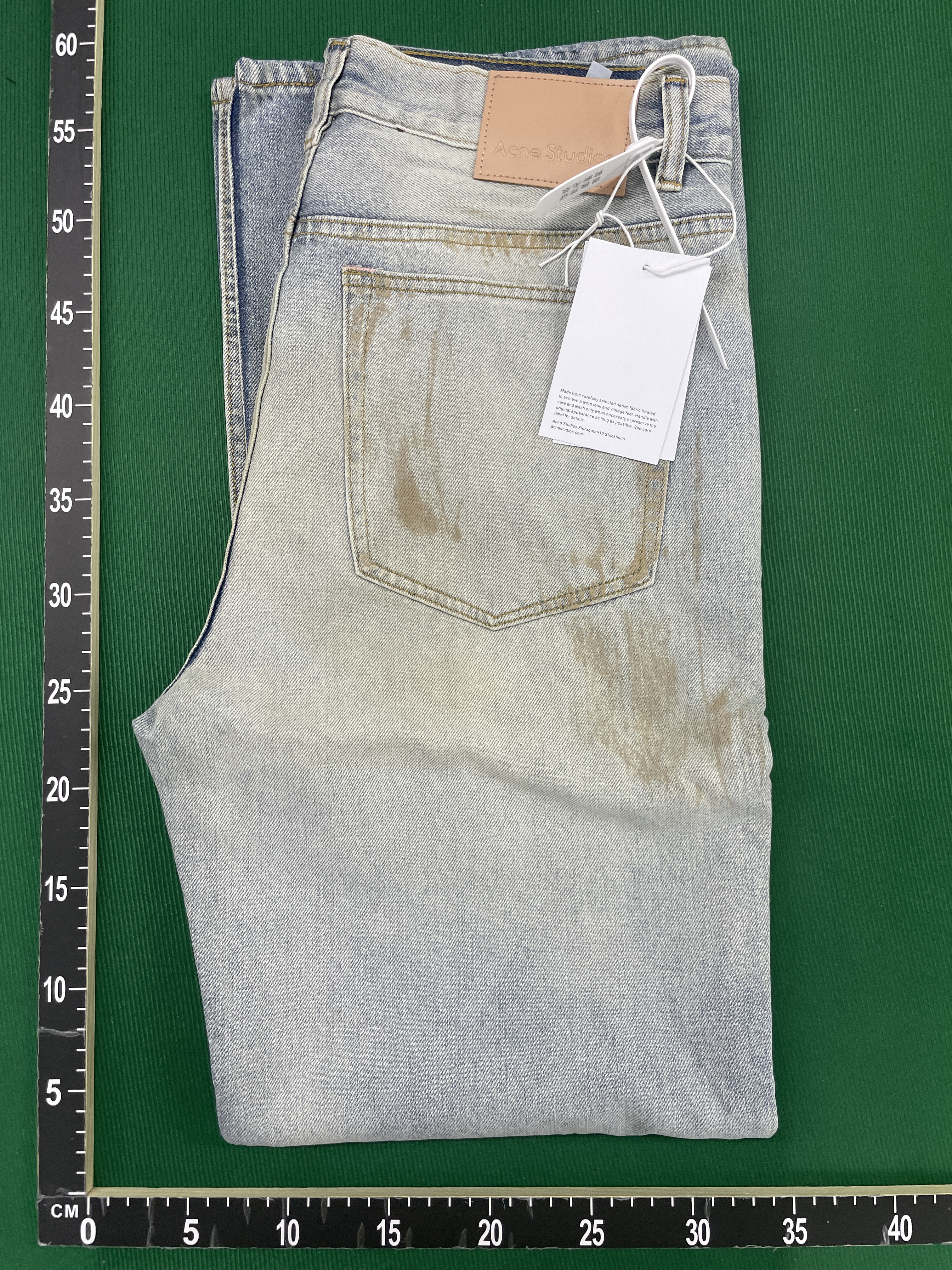 Jeans — QC-foto 1 van 5