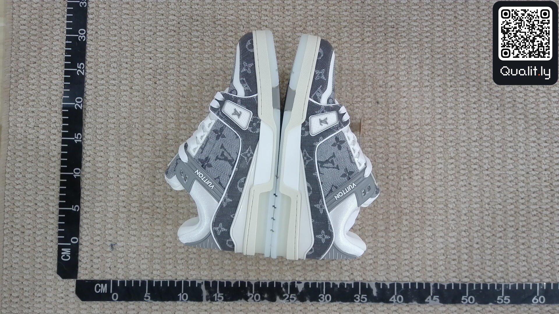 Sneakers QC photo 2 of 14