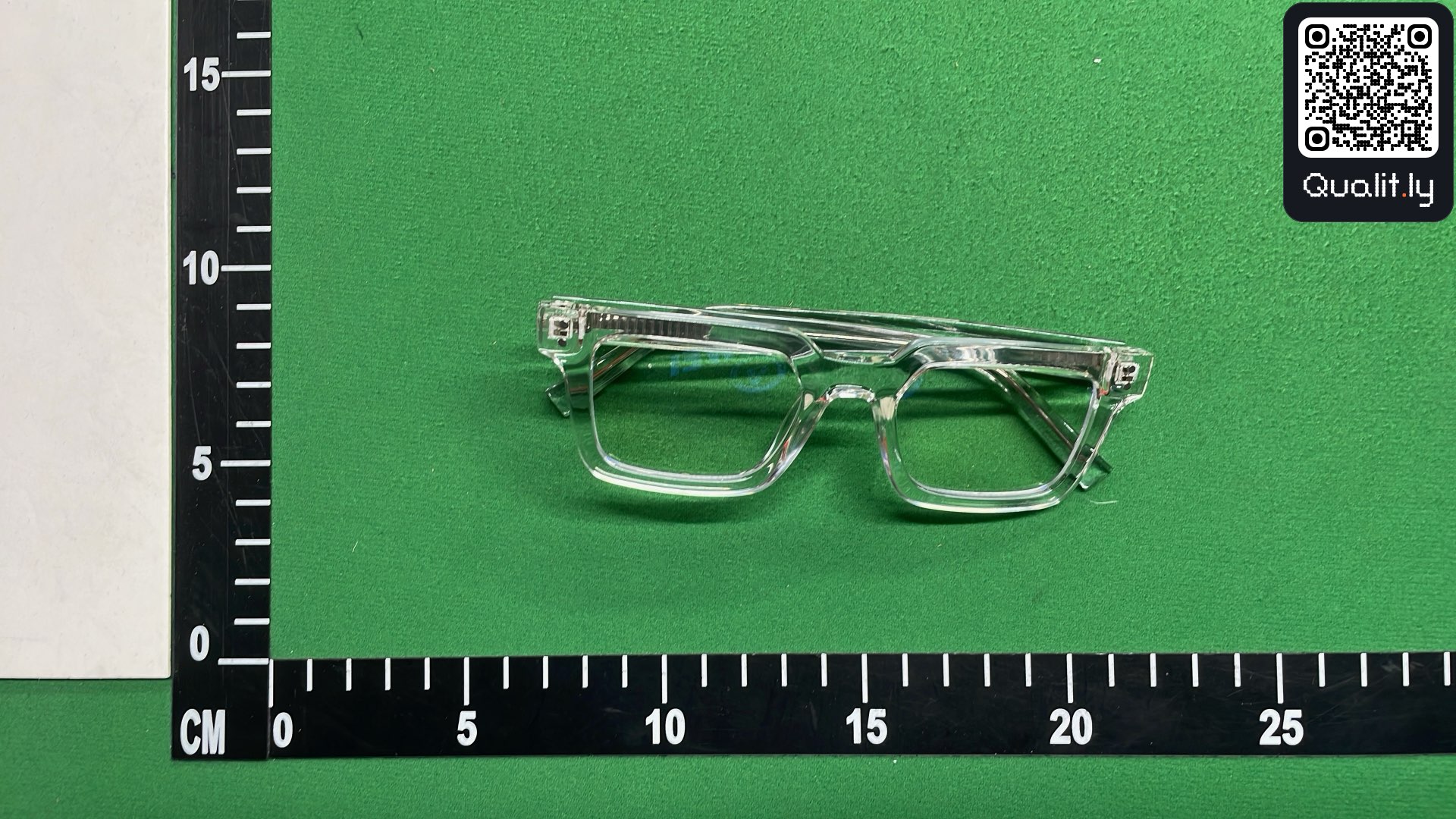 Sonnenbrille — QC-Foto 3 von 6