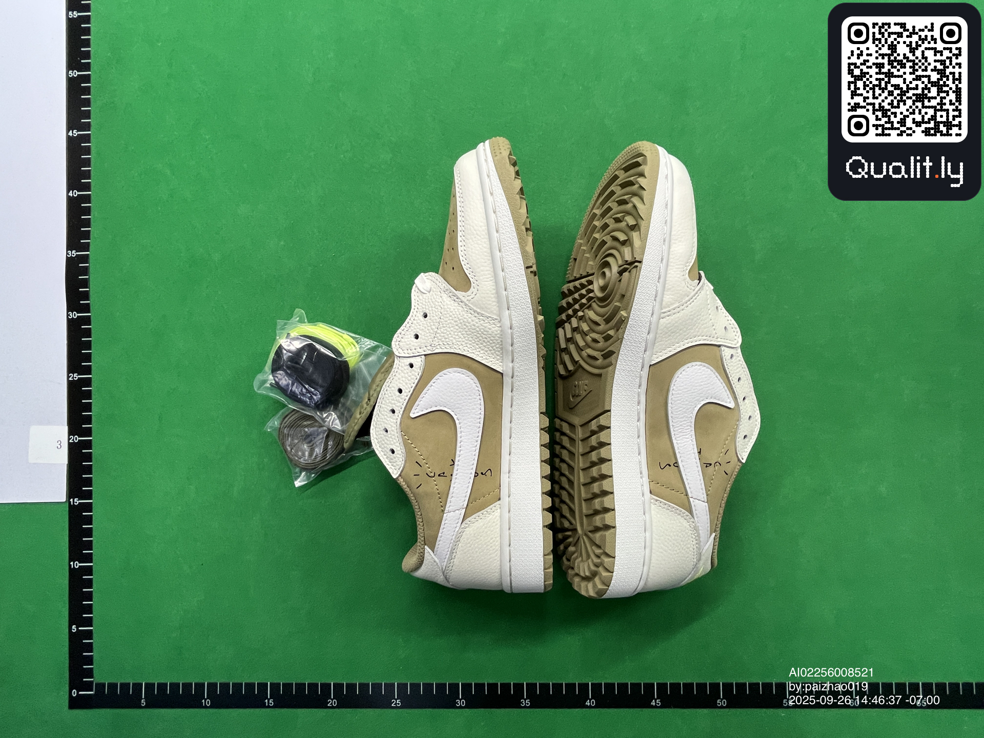 Sneakers QC photo 2 of 46