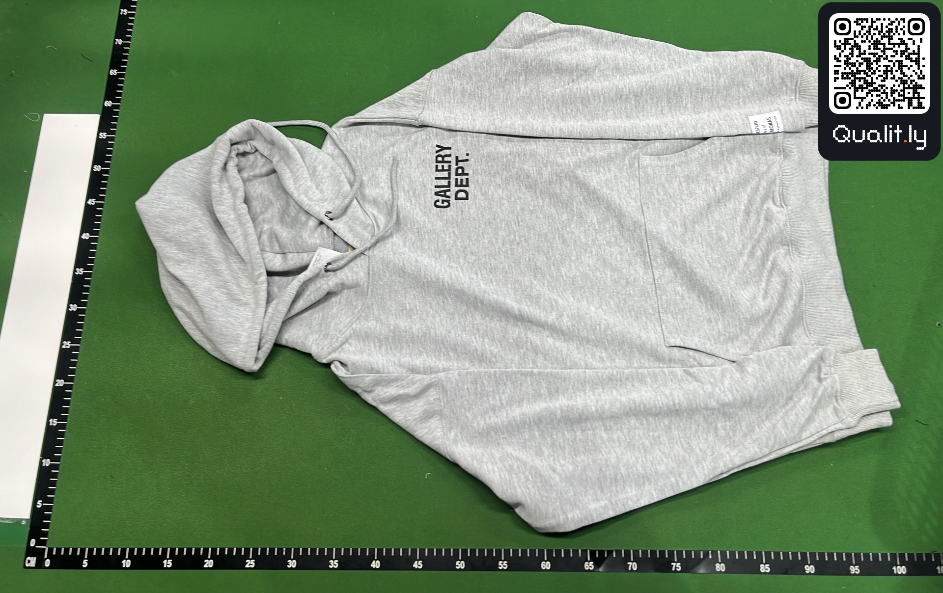 Hoodie QC photo 2 of 8