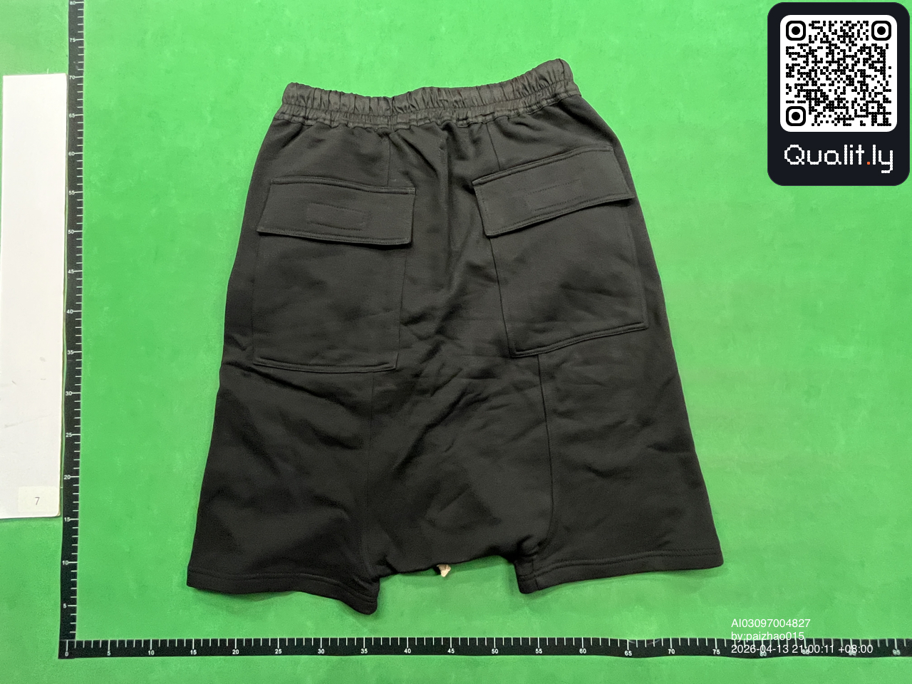 Pantalón corto — foto QC 2 de 8