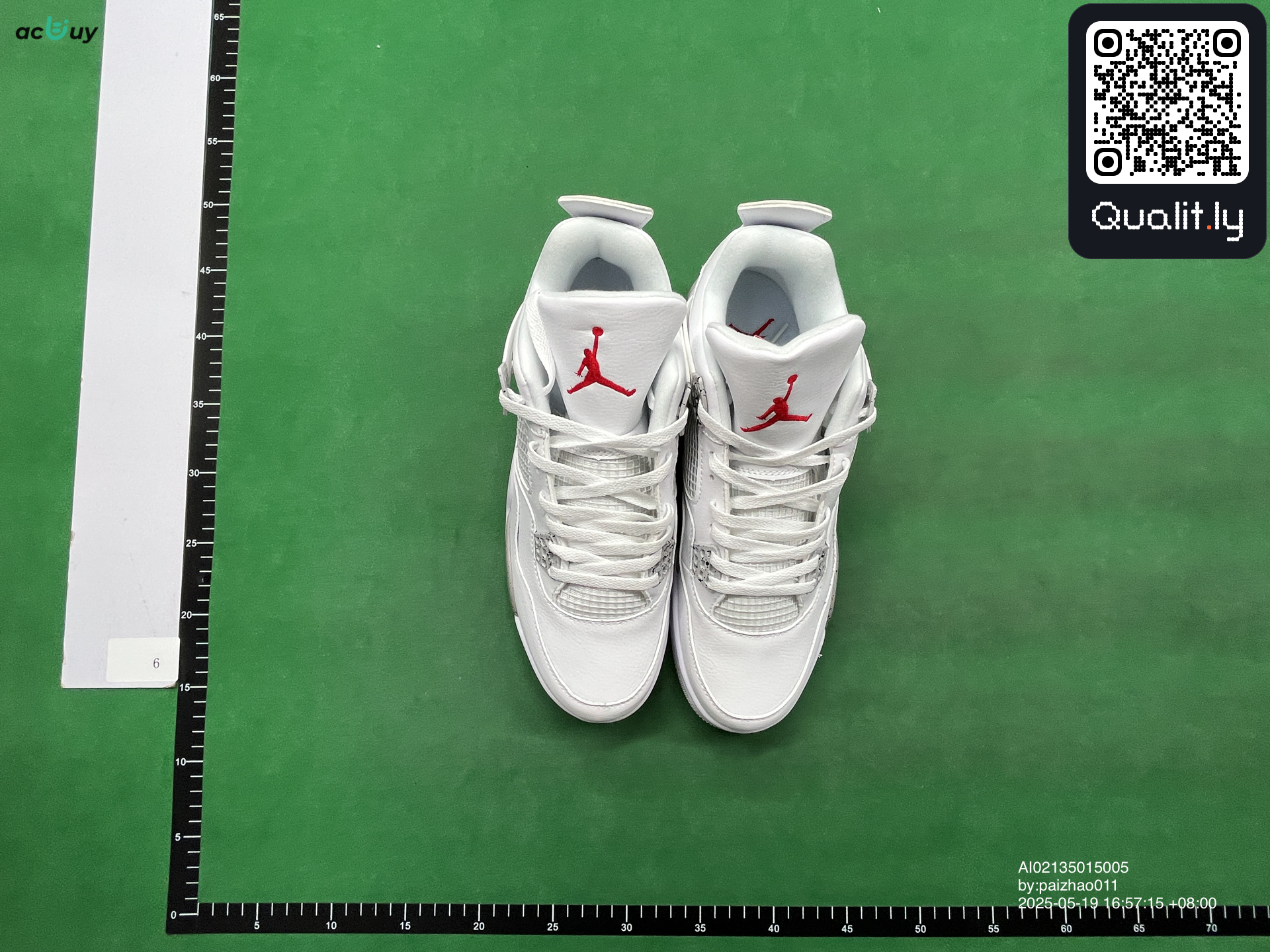 Sneakers QC photo 1 of 32