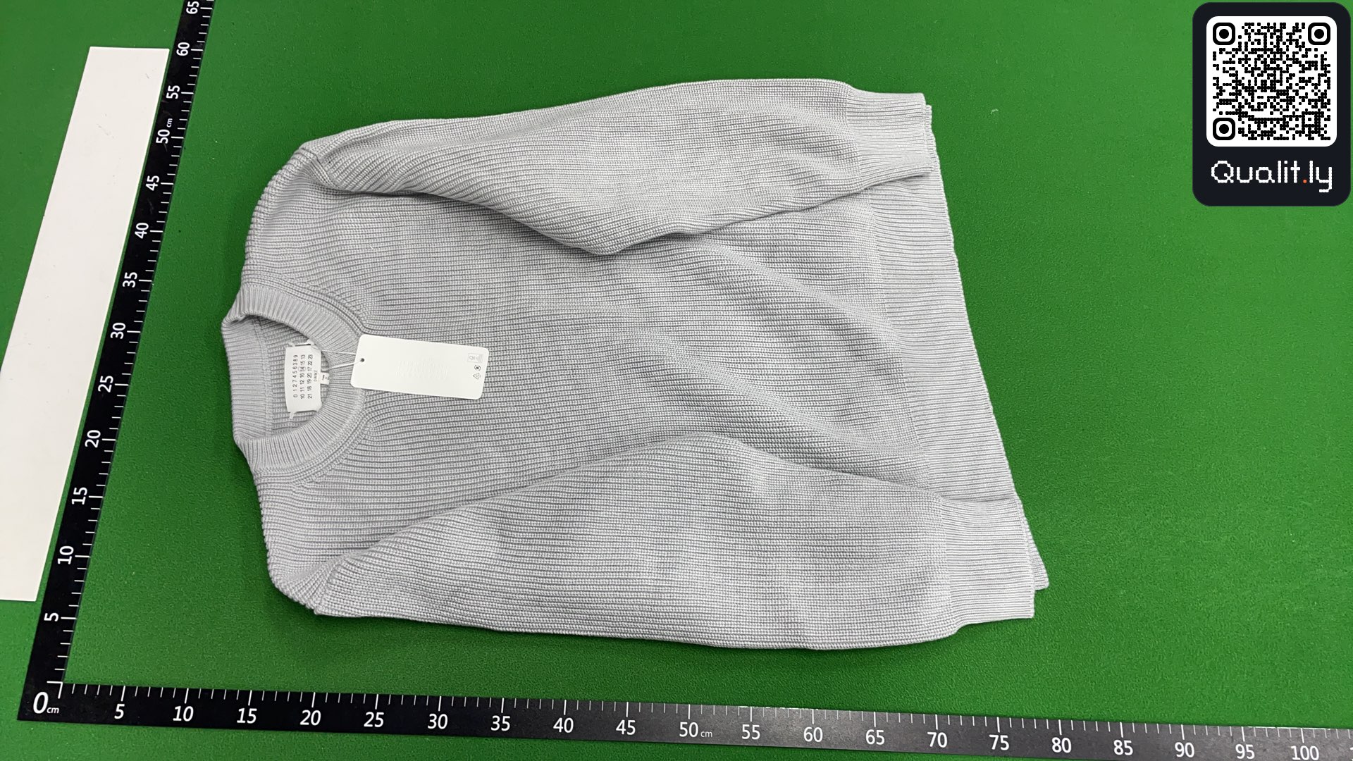 Sweater QC photo 2 of 16