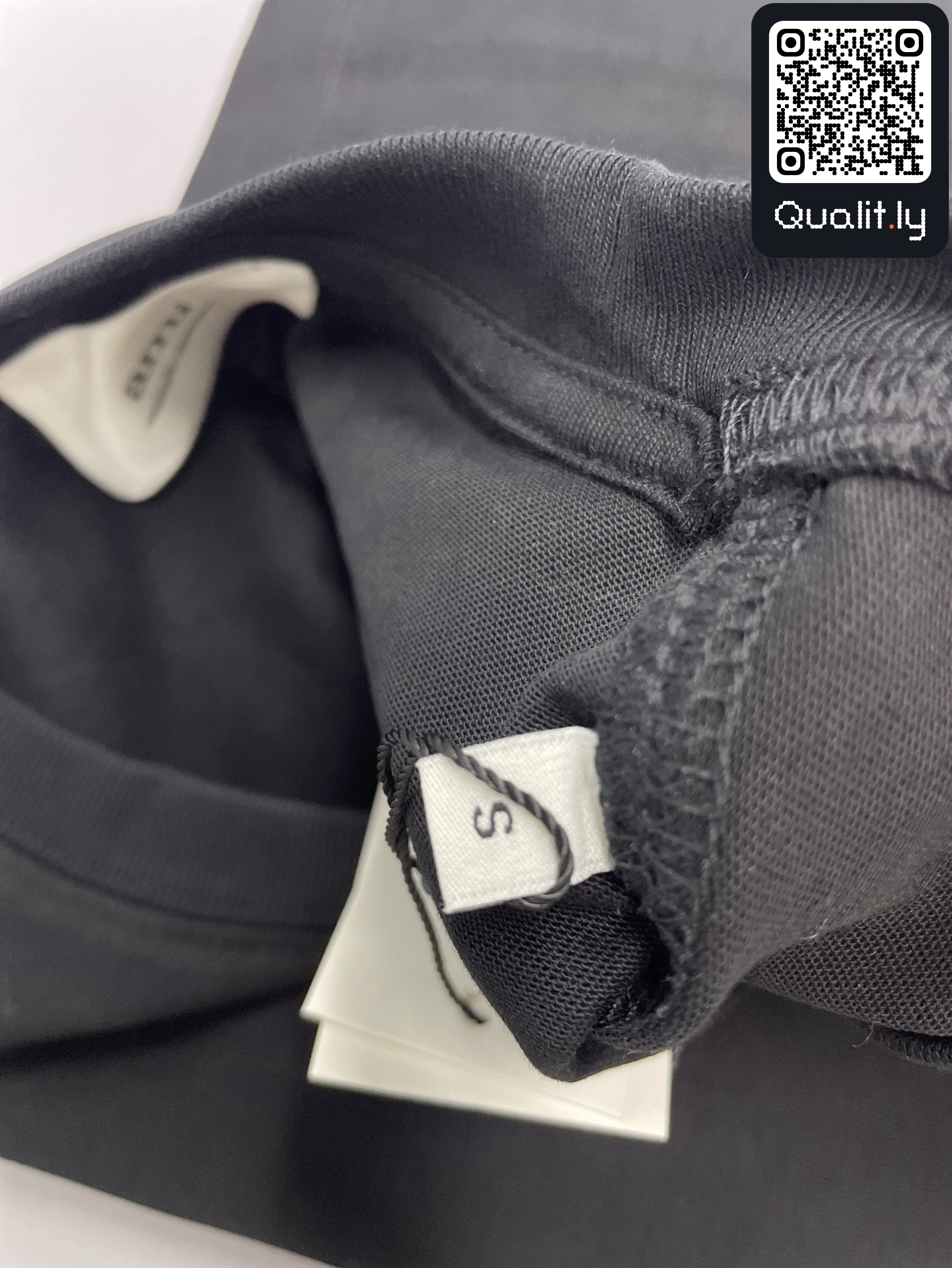 T-shirt — photo QC 3 sur 143