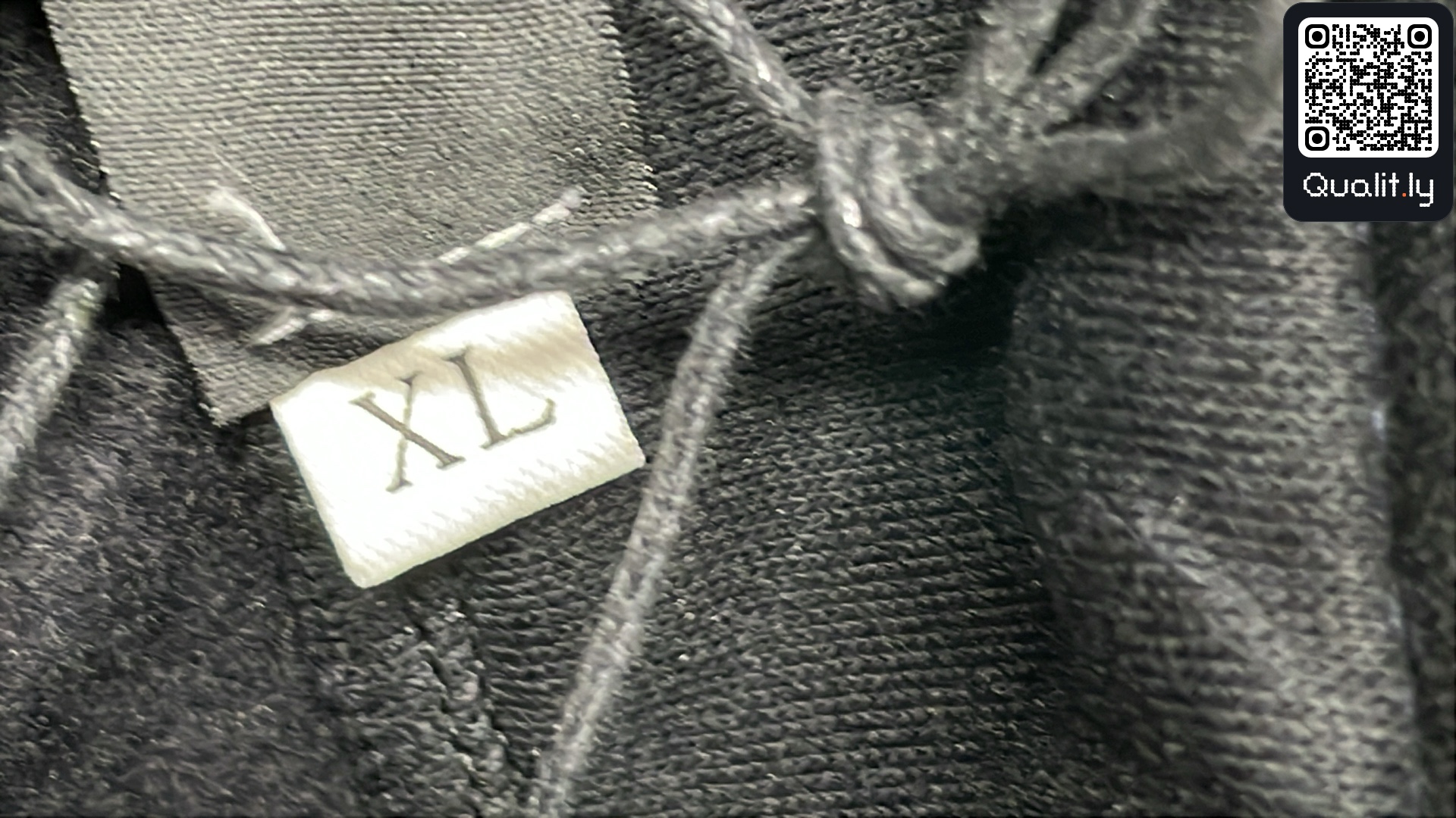 Sweater QC photo 1 of 16