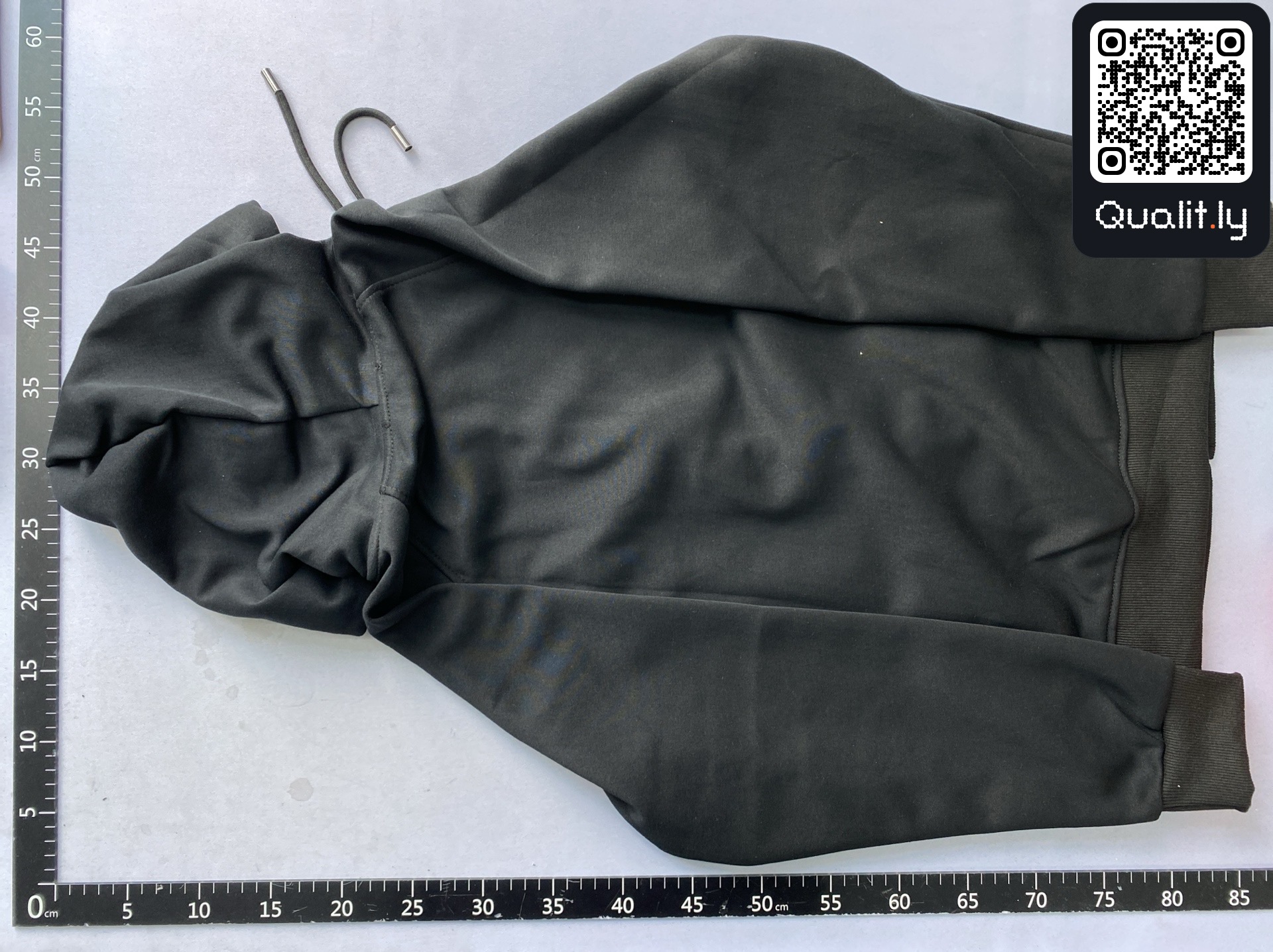 Hoodie QC photo 2 of 44
