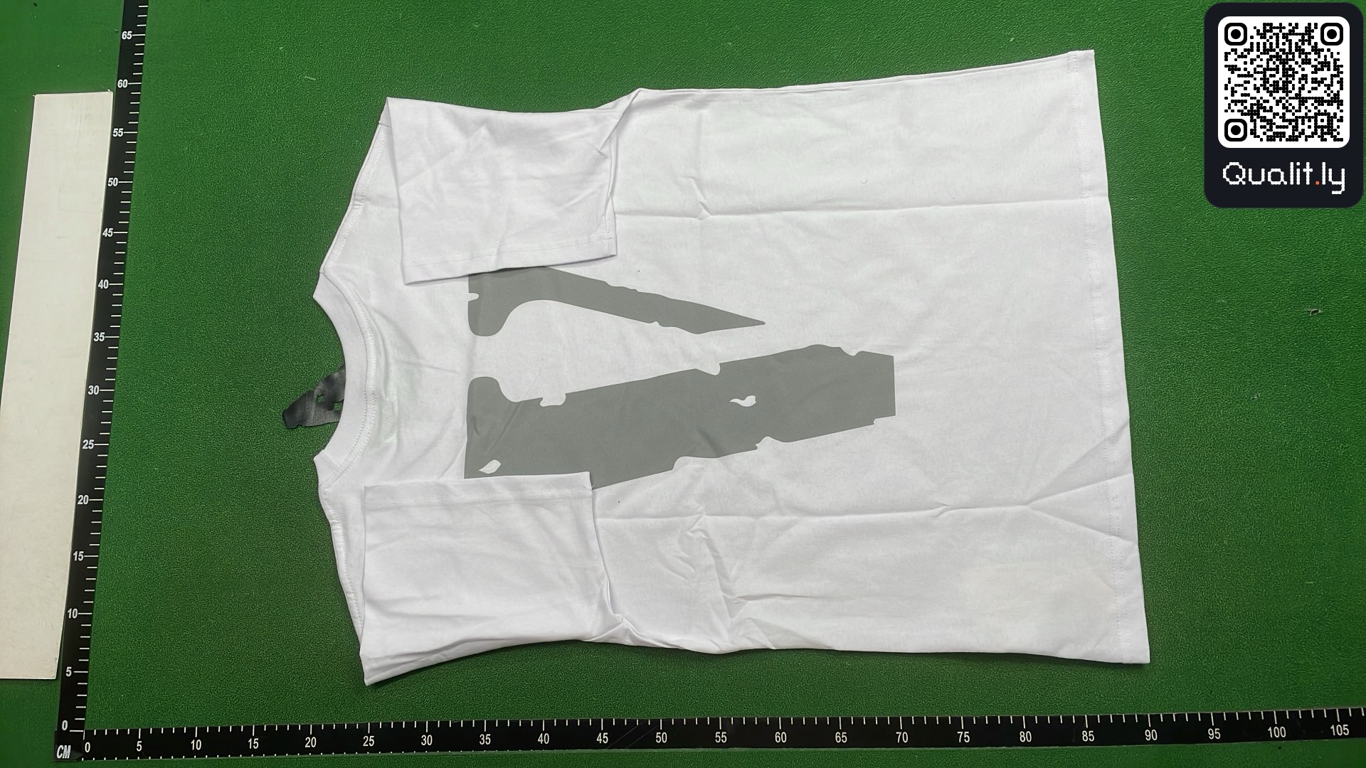 T恤 QC 照片 3 / 24