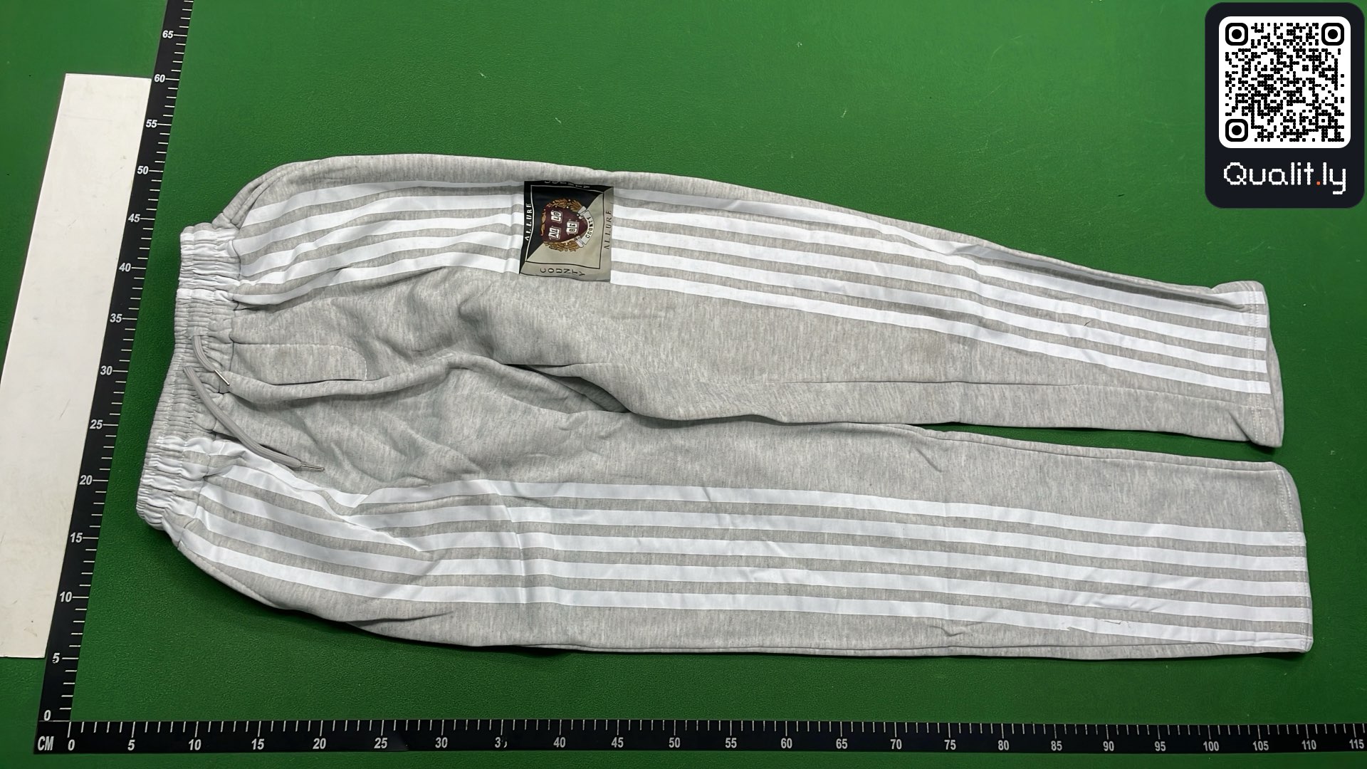 Byxor — QC-foto 2 av 4