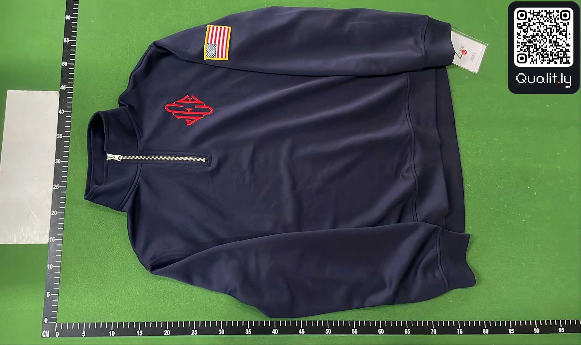 Sweter — zdjęcie QC 2 z 4