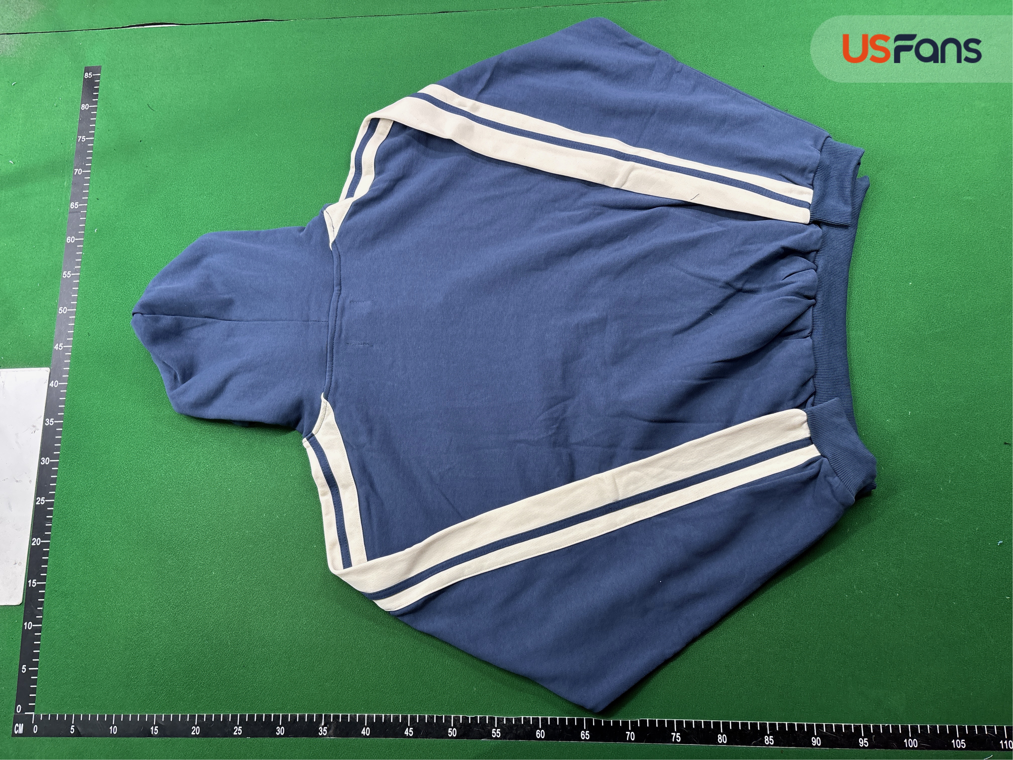 Hoodie QC photo 3 of 4