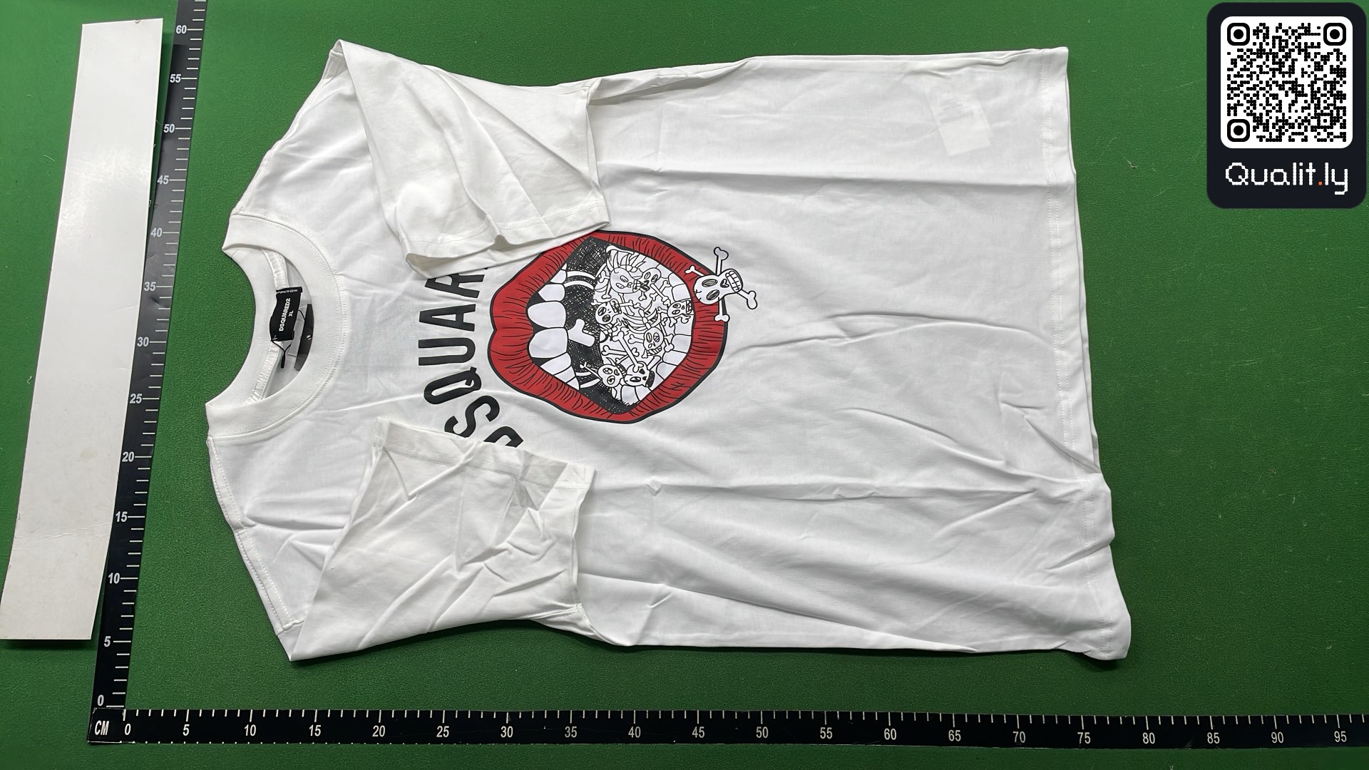 T-Shirt — QC-Foto 2 von 12