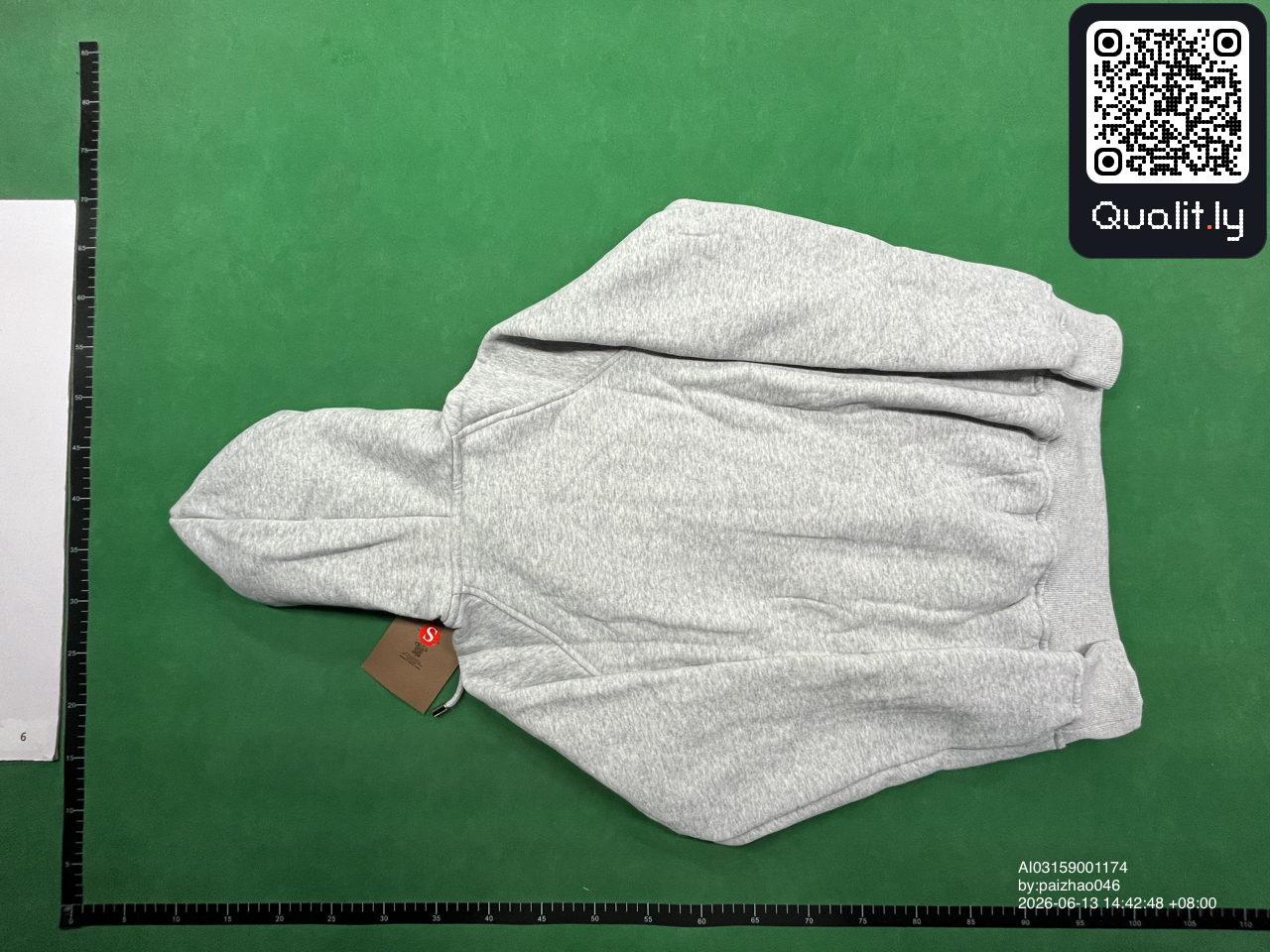 Hoodie — QC-foto 1 van 18