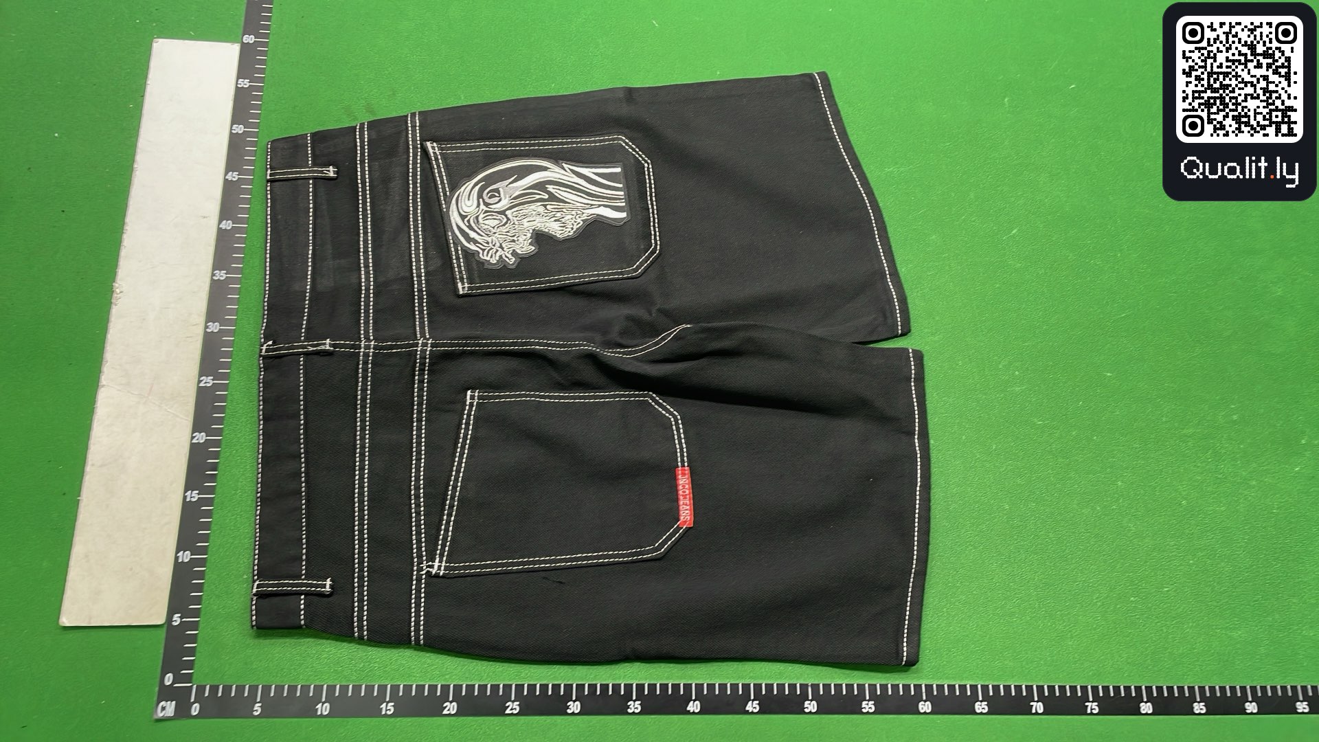 牛仔裤 QC 照片 3 / 4