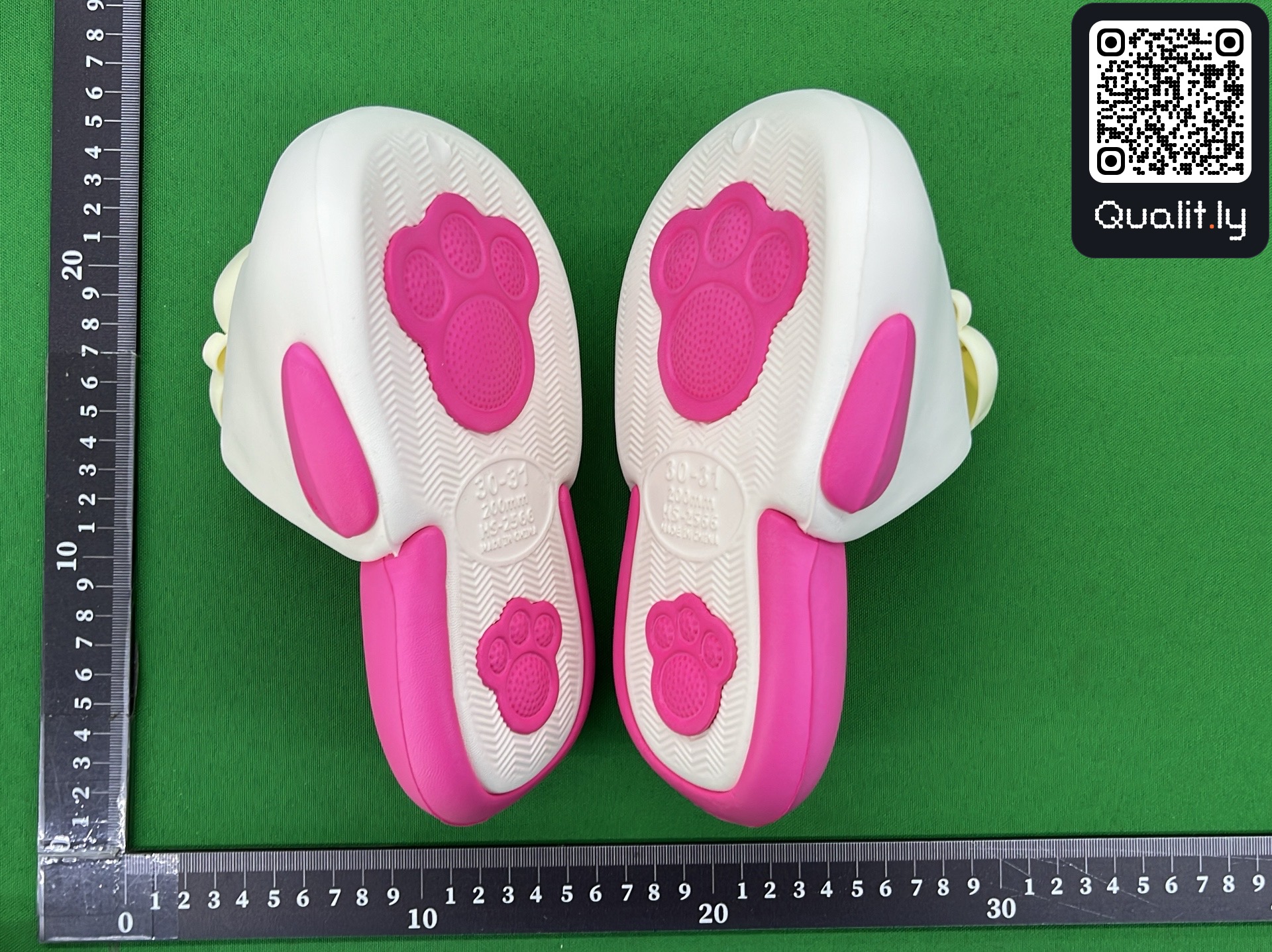 拖鞋 QC 照片 2 / 27