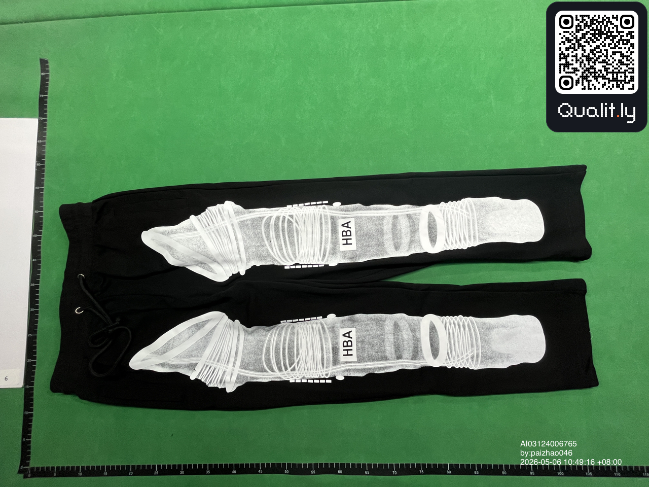 Pantalon — photo QC 3 sur 8