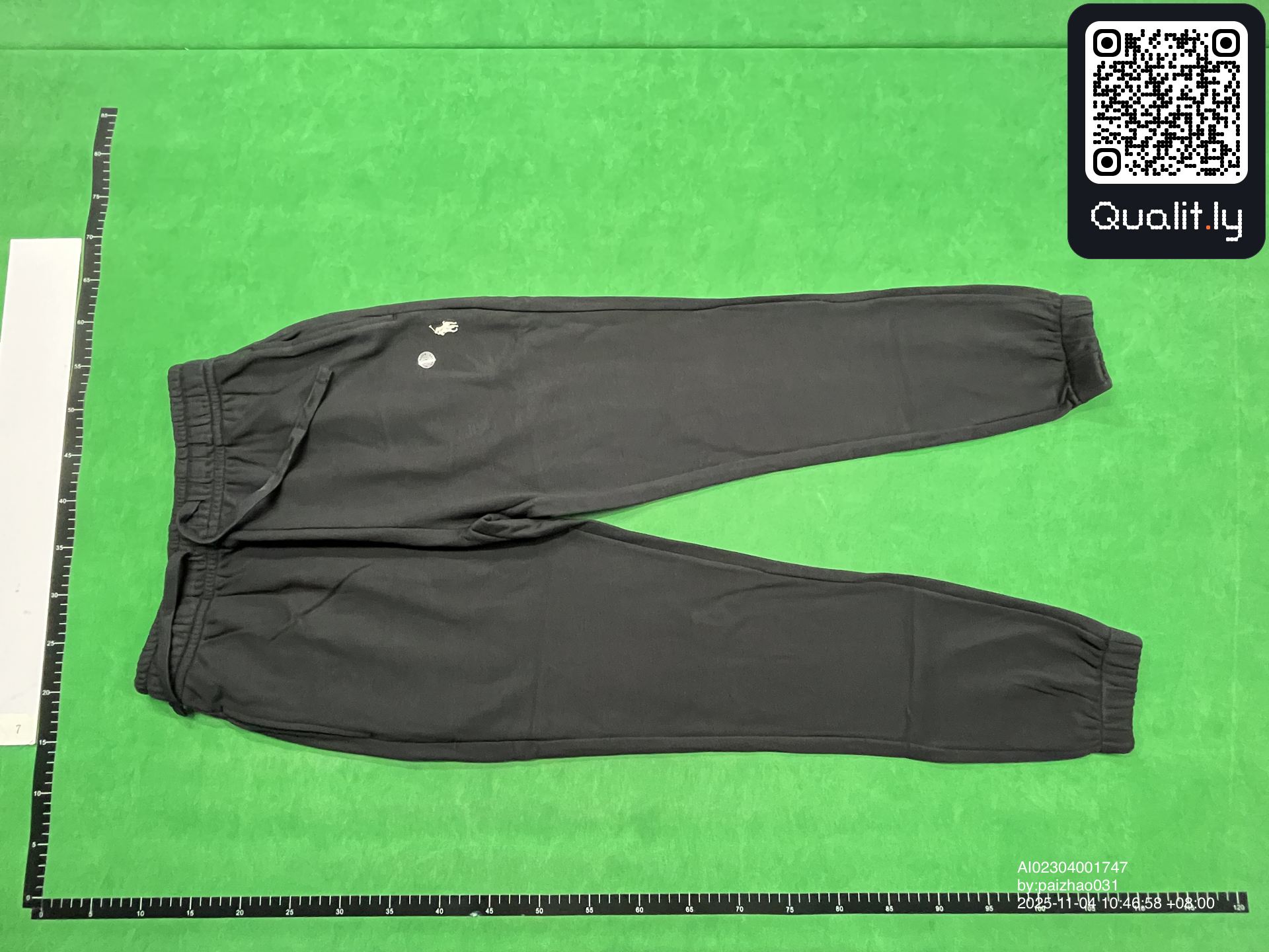 Tracksuit QC photo 2 of 44