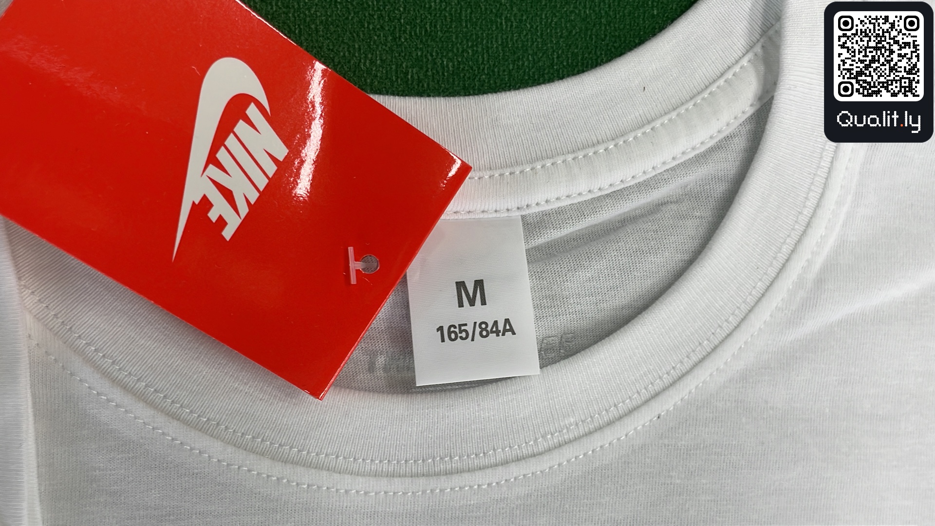 T-shirt — QC-foto 1 av 8
