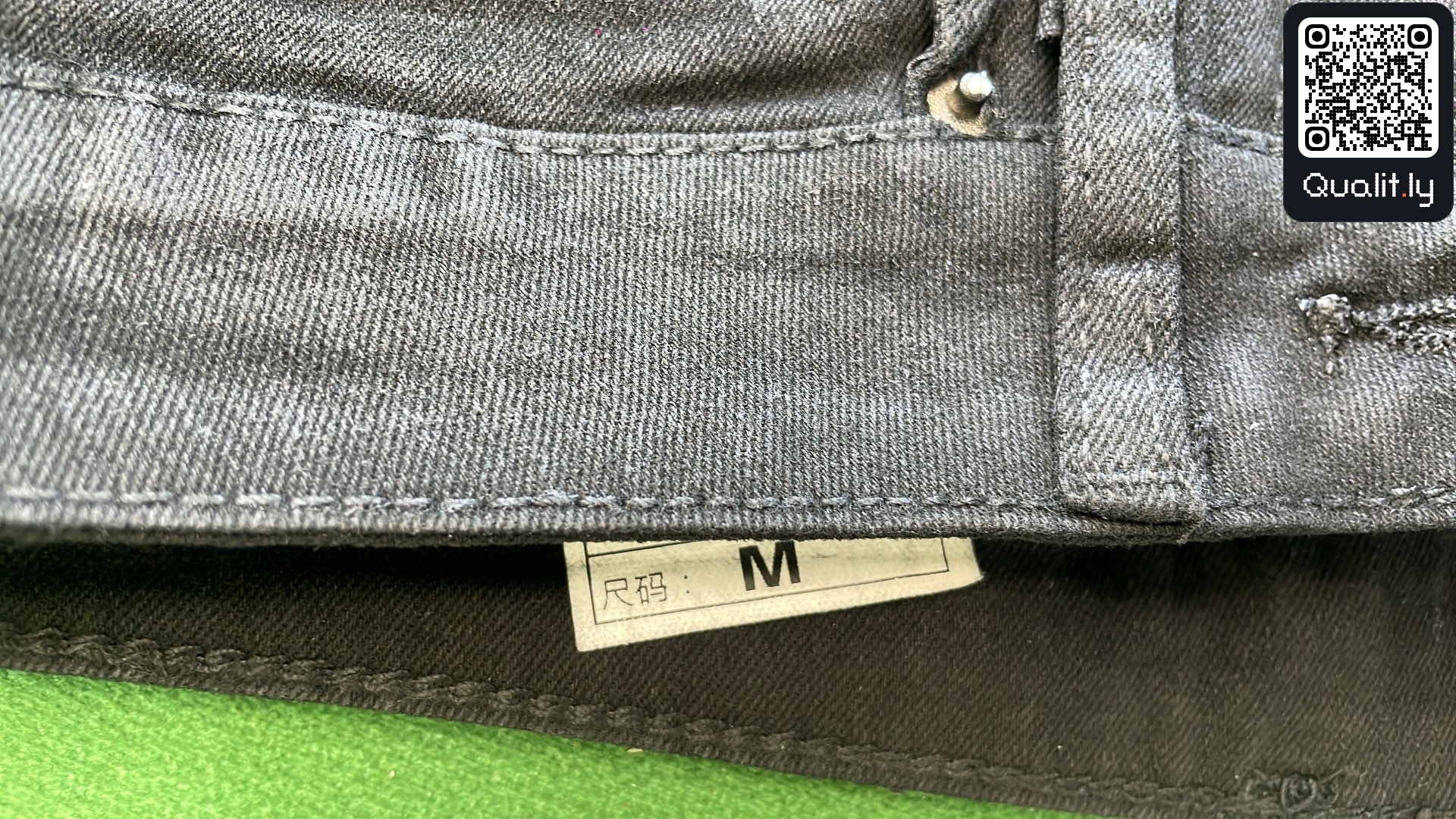 Jeans — QC-Foto 1 von 13