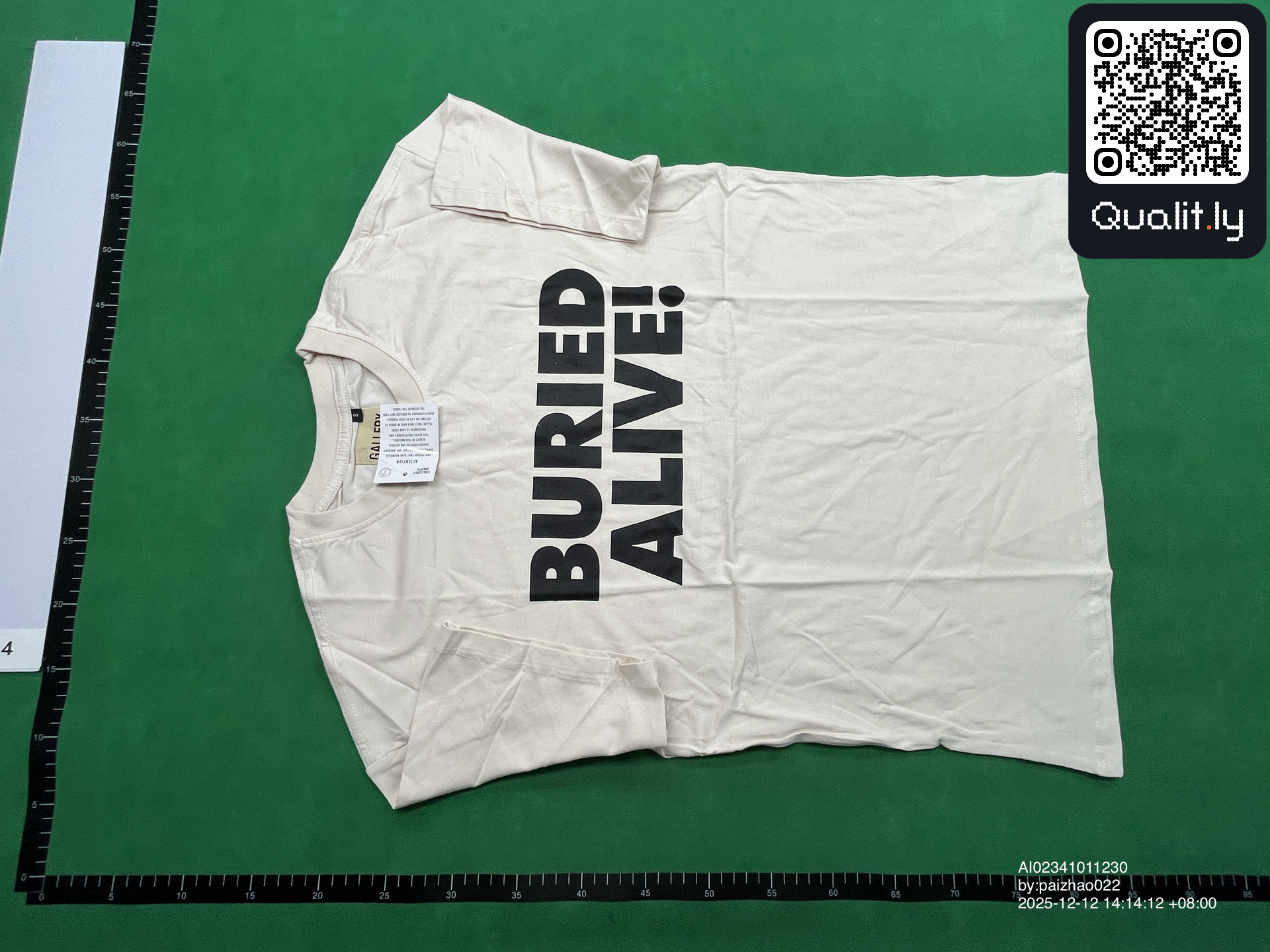 T-Shirt — QC-Foto 2 von 10