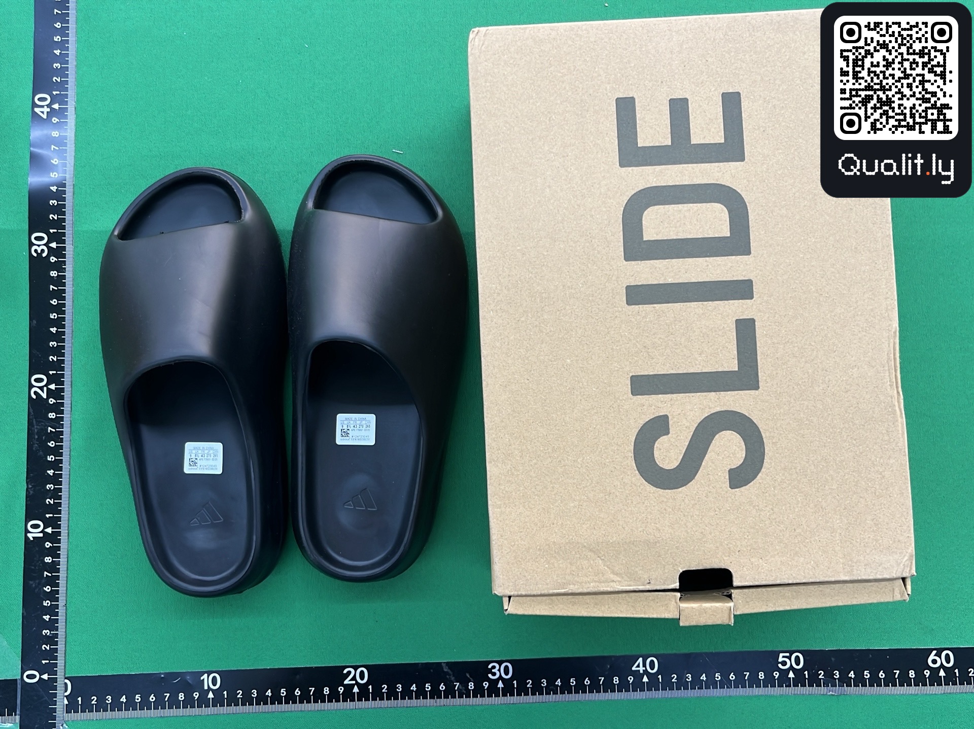 Slides — QC-Foto 1 von 4