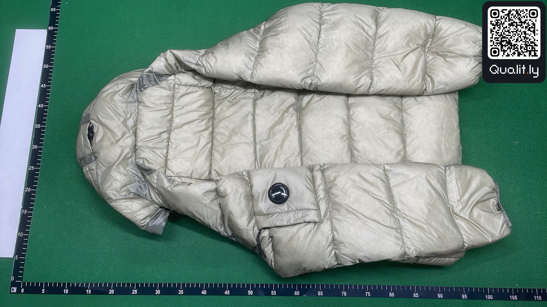 Jacket QC photo 3 of 4