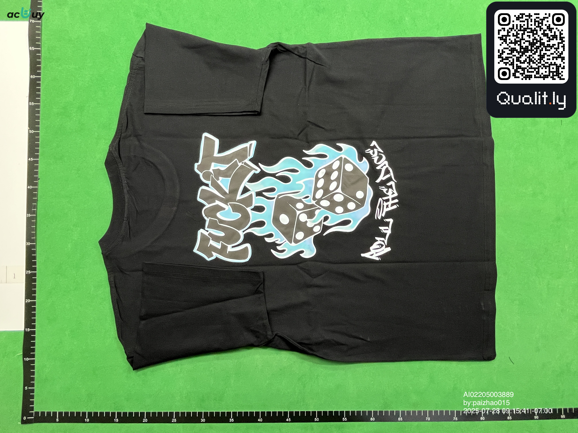 T-shirt — foto QC 2 di 4