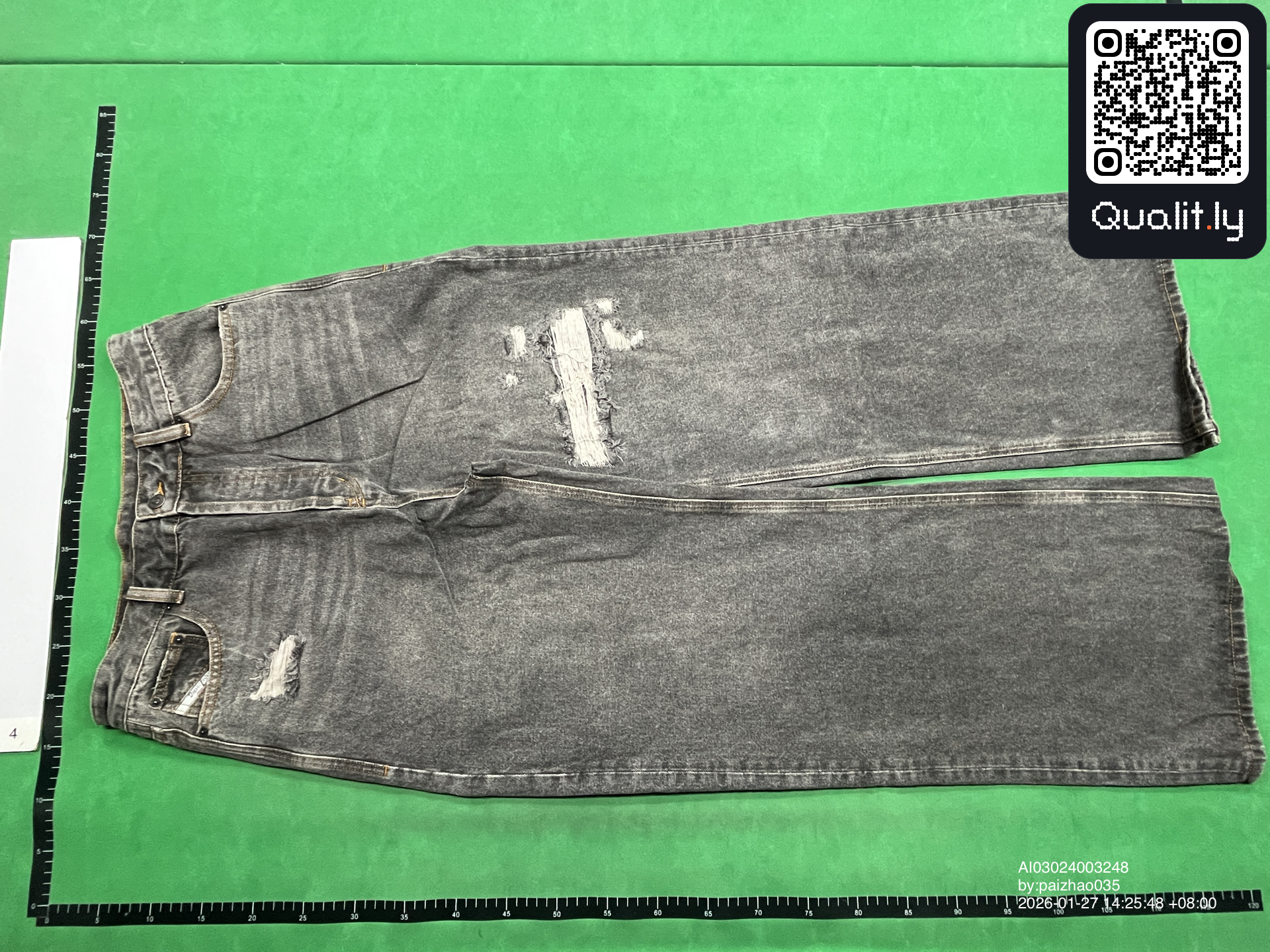 Jeans — foto QC 3 di 4