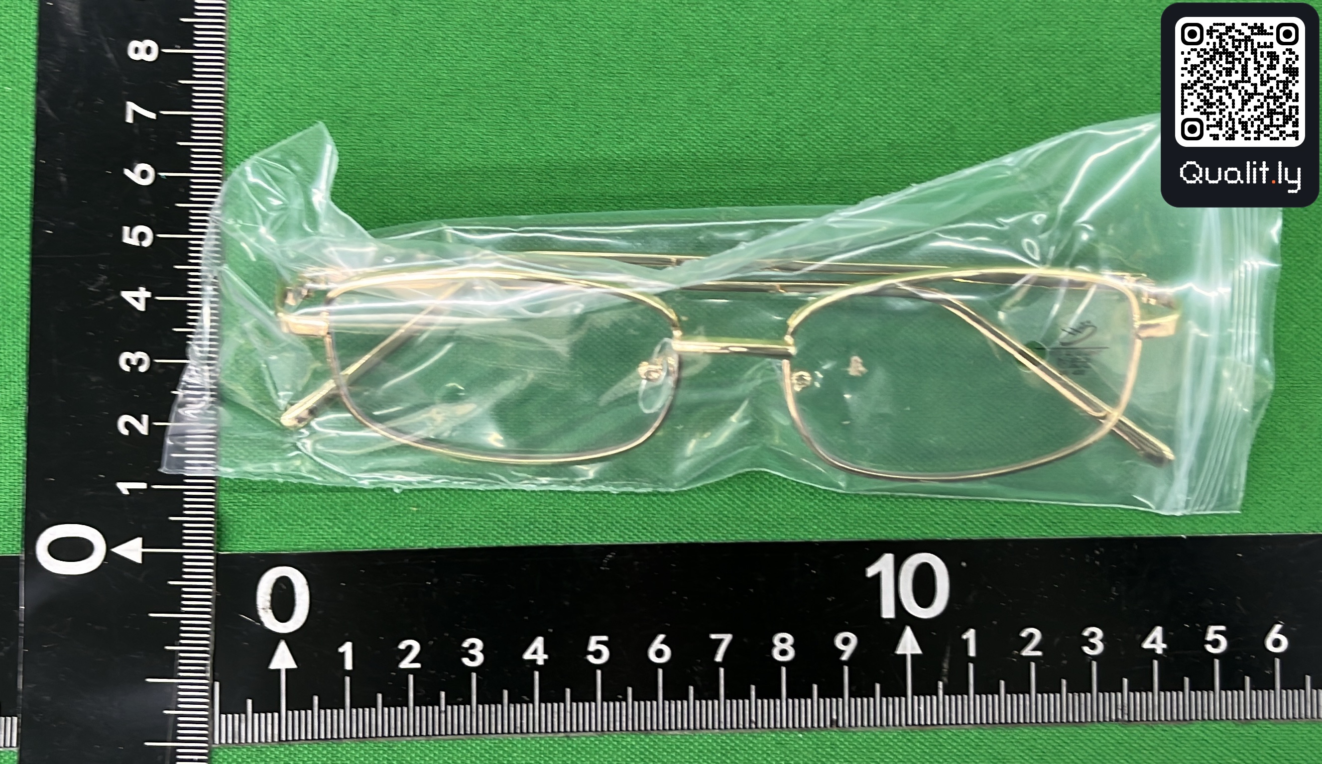 太阳镜 QC 照片 1 / 10