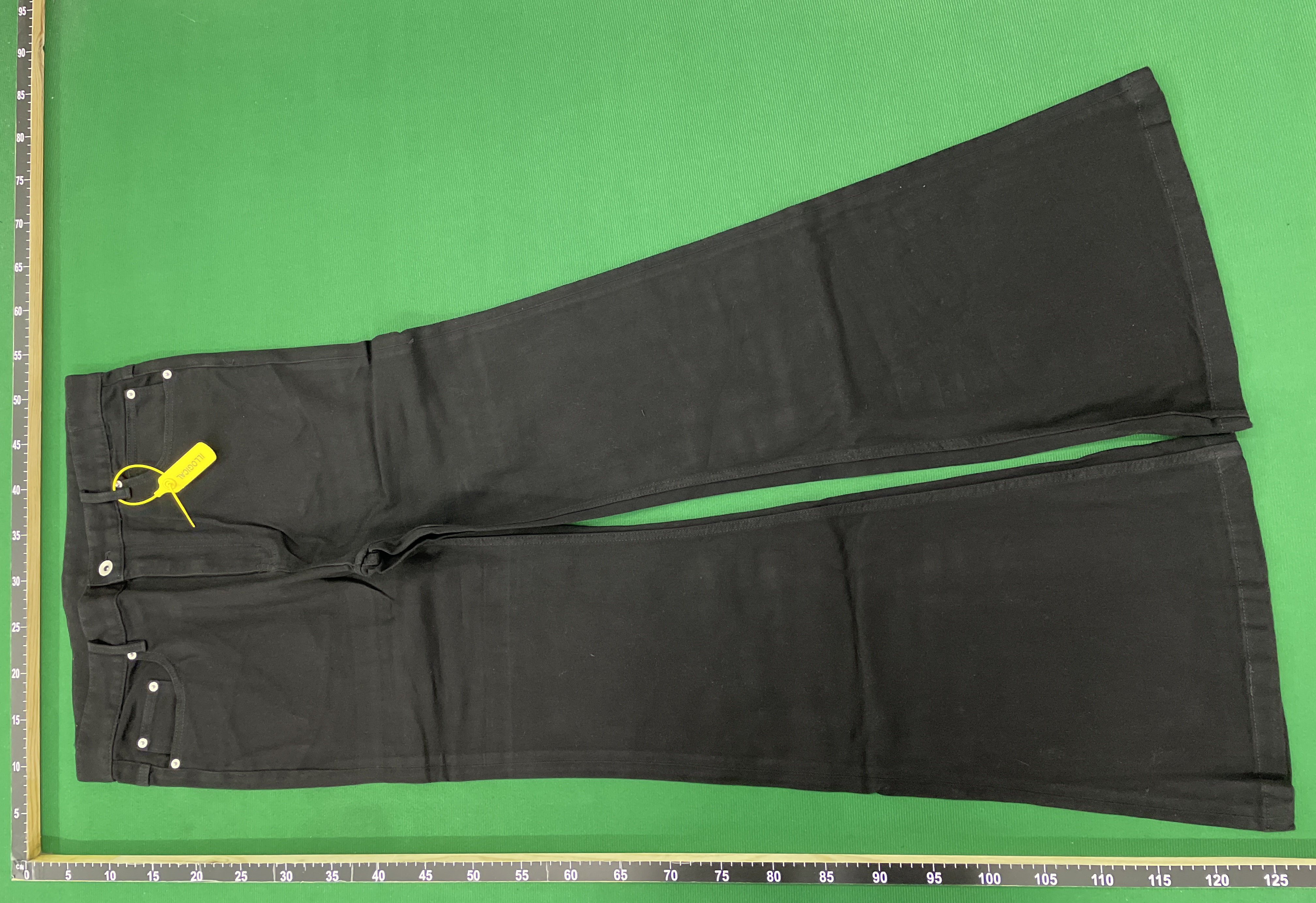 长裤 QC 照片 1 / 50
