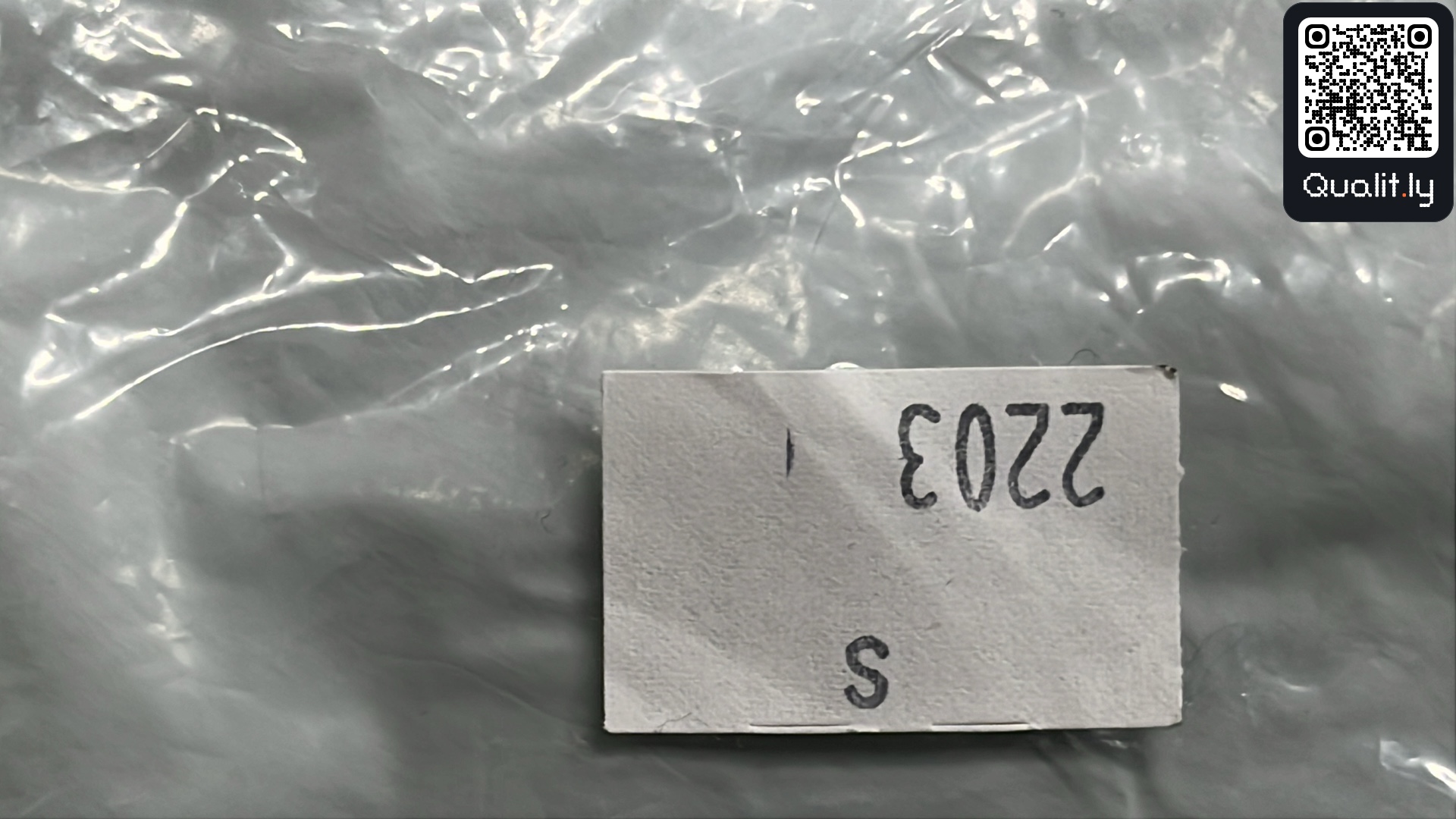 Hoodie QC photo 1 of 75