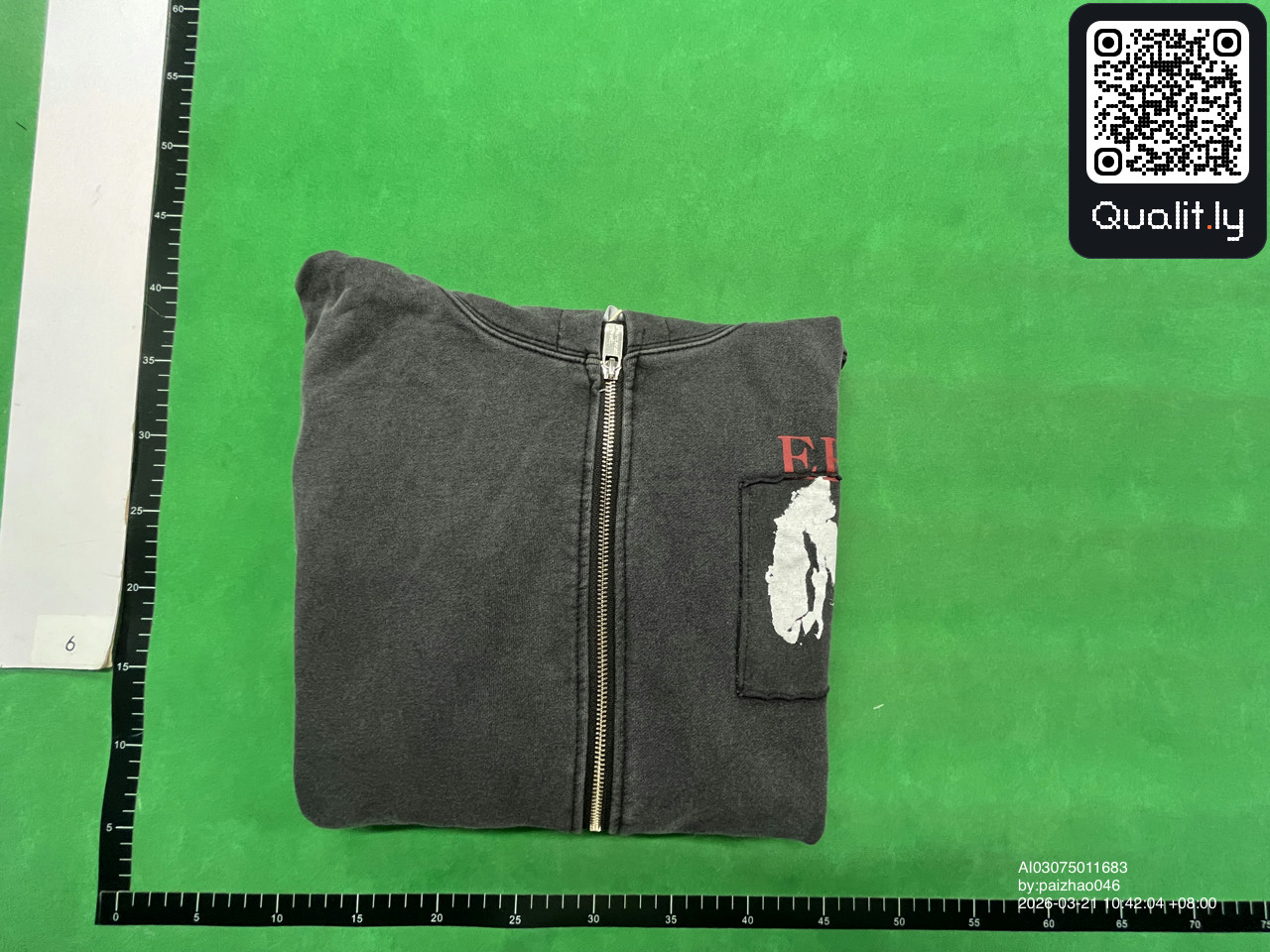 连帽卫衣 QC 照片 3 / 22