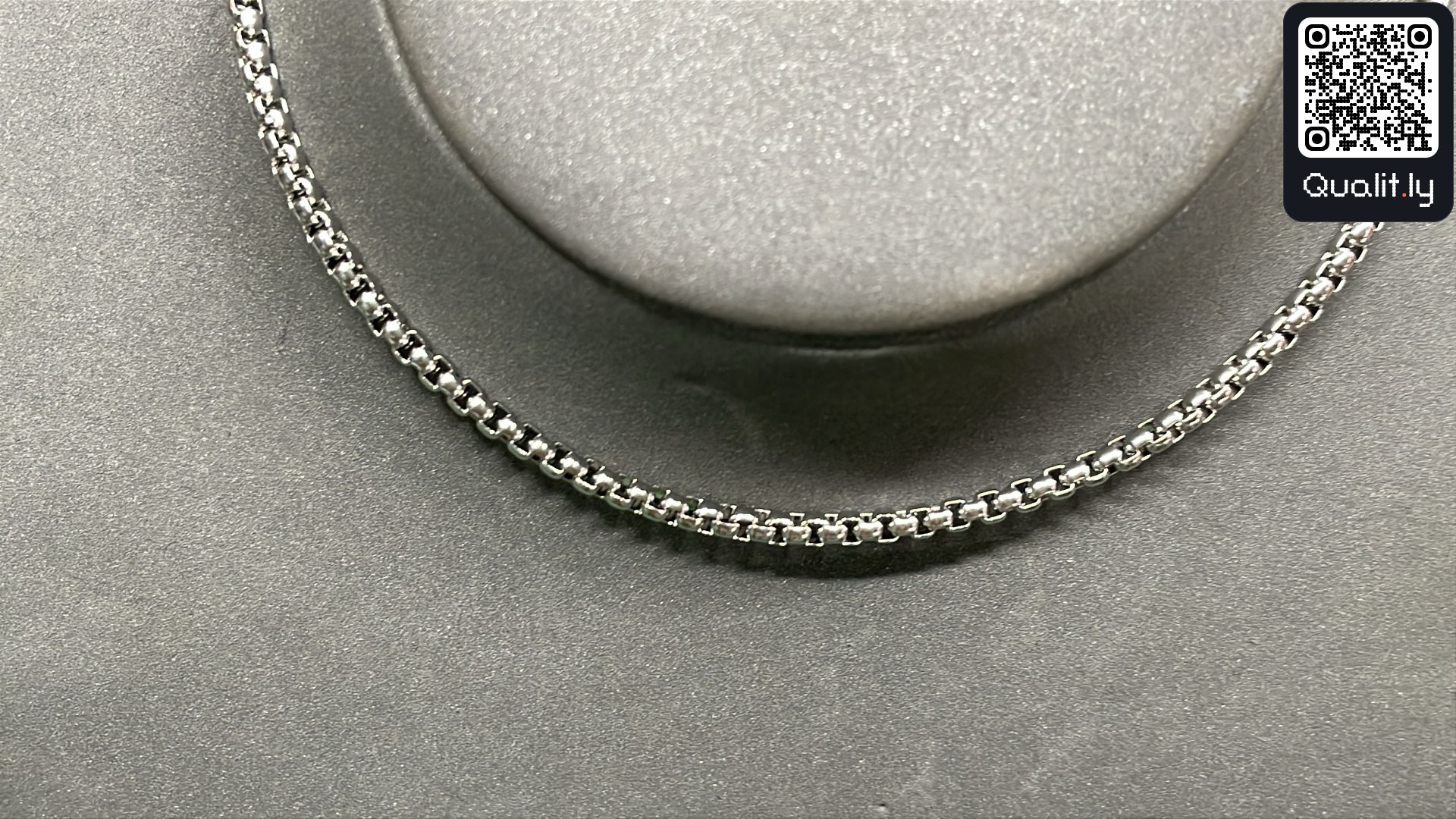 Jewelry QC photo 2 of 3